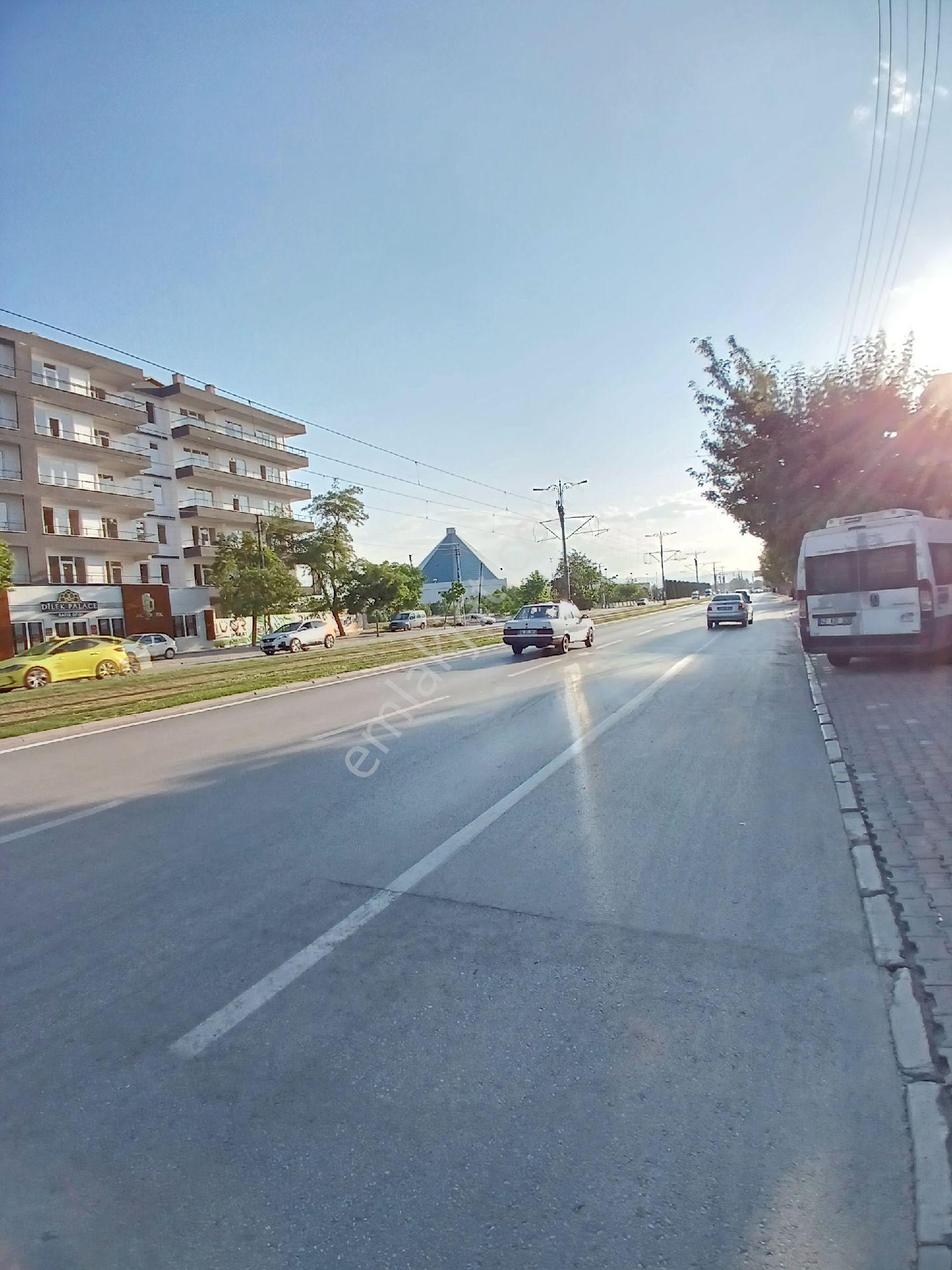 Mevlana Kültür Merkezi Karşısında 140 M2 Dükkan - Görsel 10