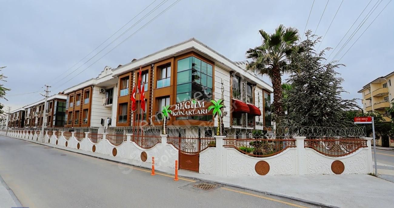 Lux Sıtede Sahibinden Satilik Lux Sitede Cati Dublex Ve Buyuk Mustakıl Garajlı (35 M2)