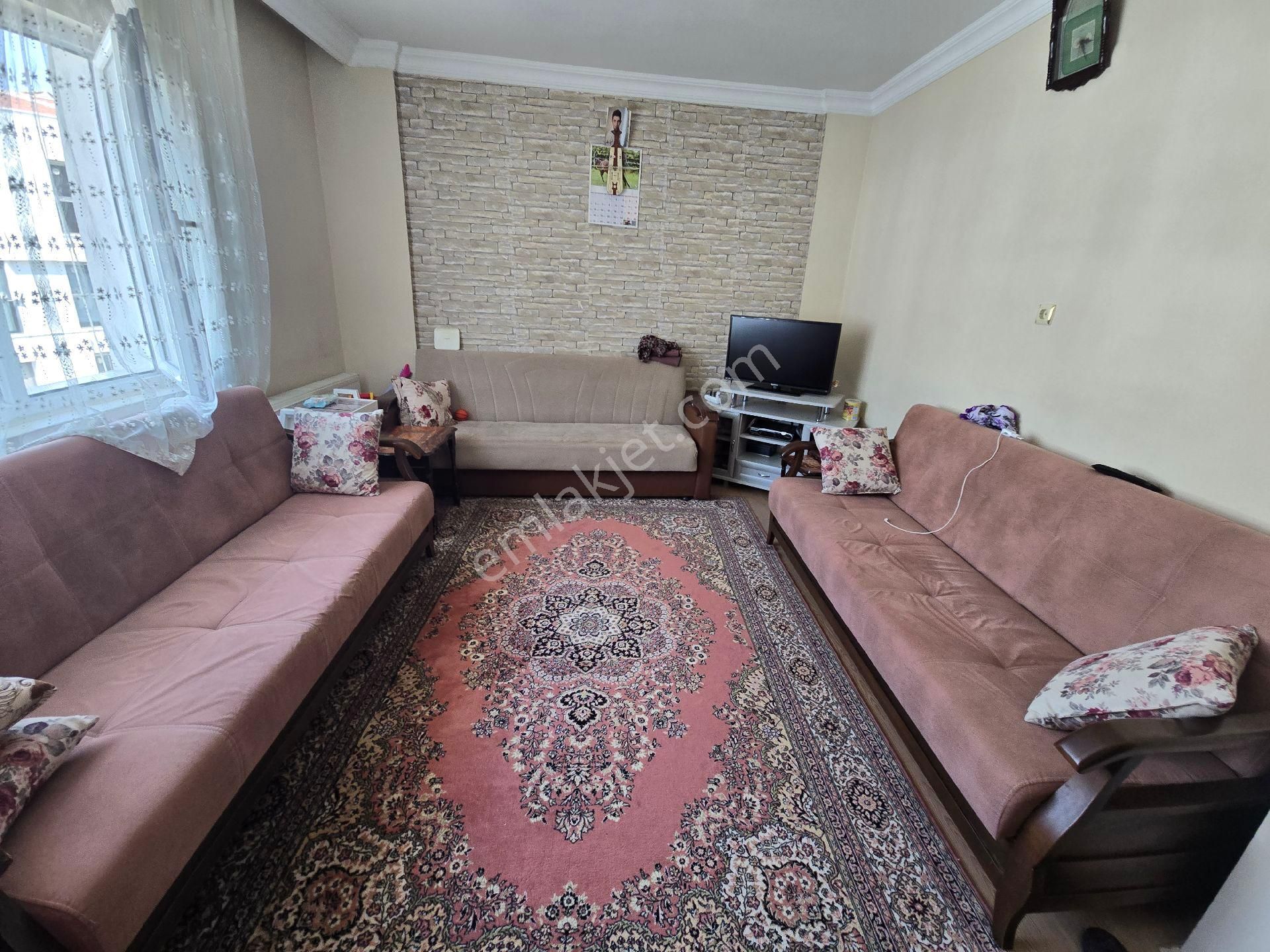Eskişehir Tepebaşı Ömerağa Mh 2+1 Satılık Daire