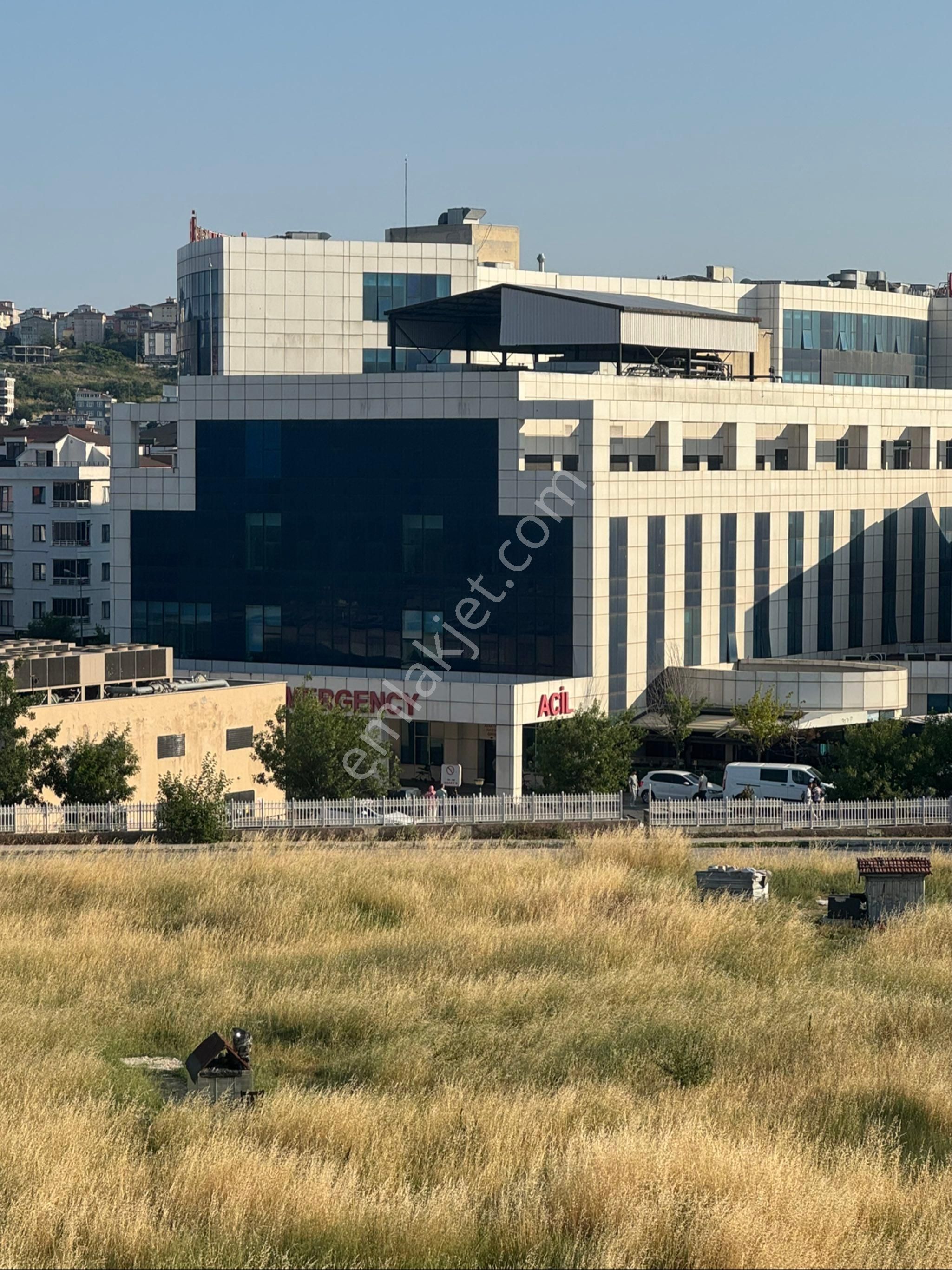 Çerkezköy Fatih Mahallesinde Devlet Hastanesi Yanı 2+1