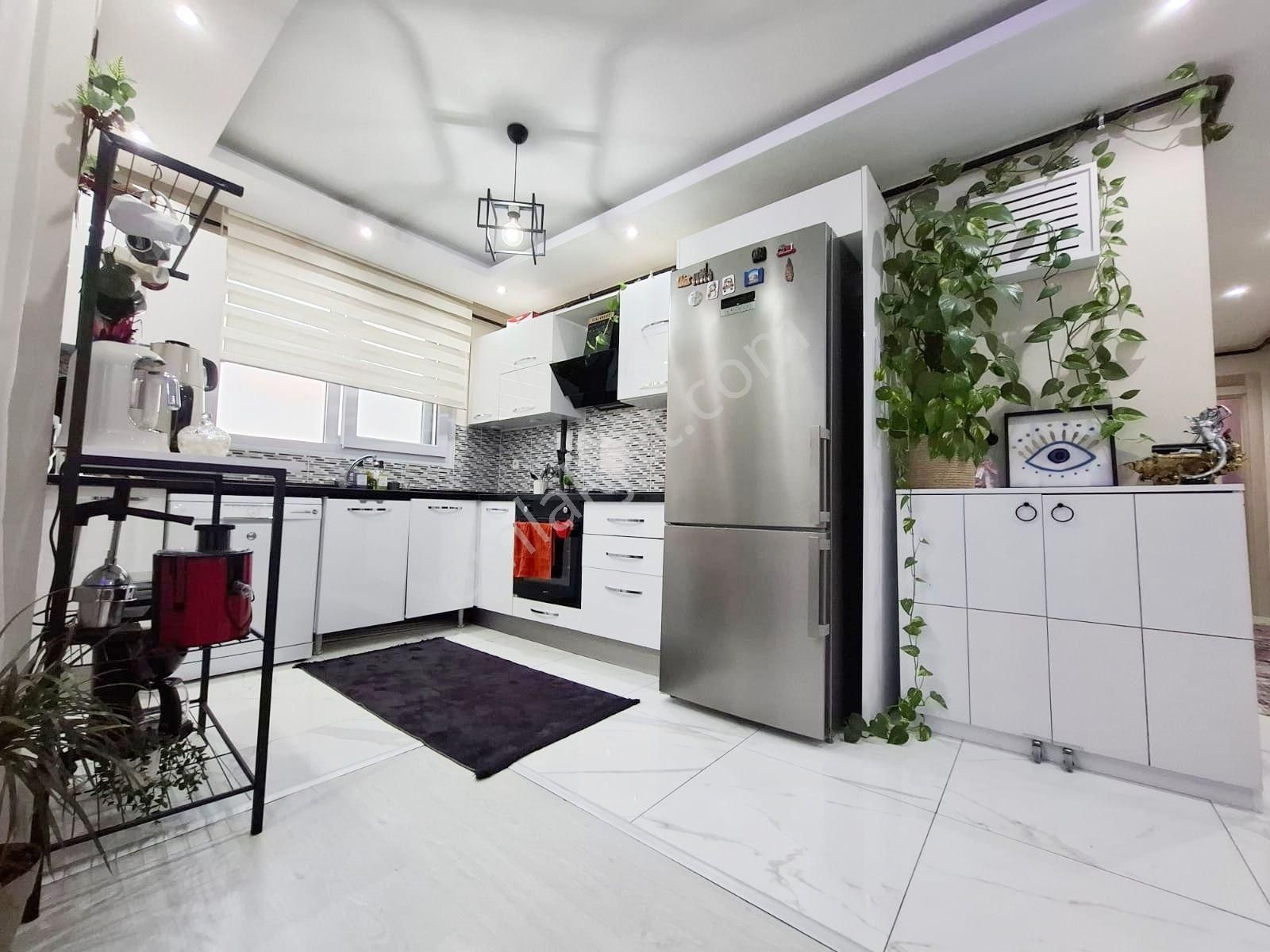 Kıyıboyu_akdeniz(mektebim)_koleji_yakın_d.gaz_ç.banyo_gy.oda_3+1