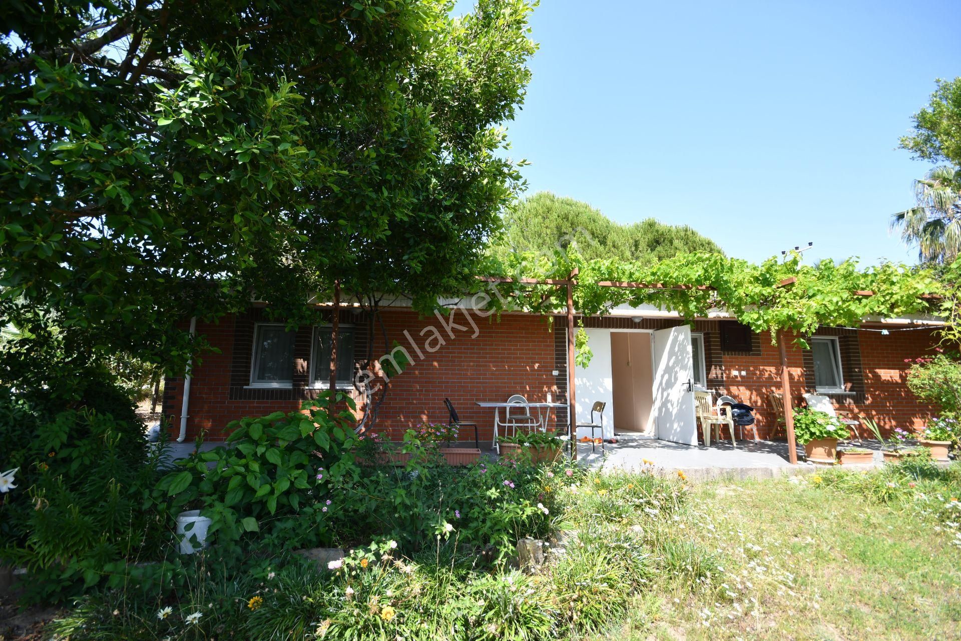 Manavgat Çenger Mahallesinde 3080 M2 Arsa İçerisinde Deniz Manzaralı Müstakil Villa
