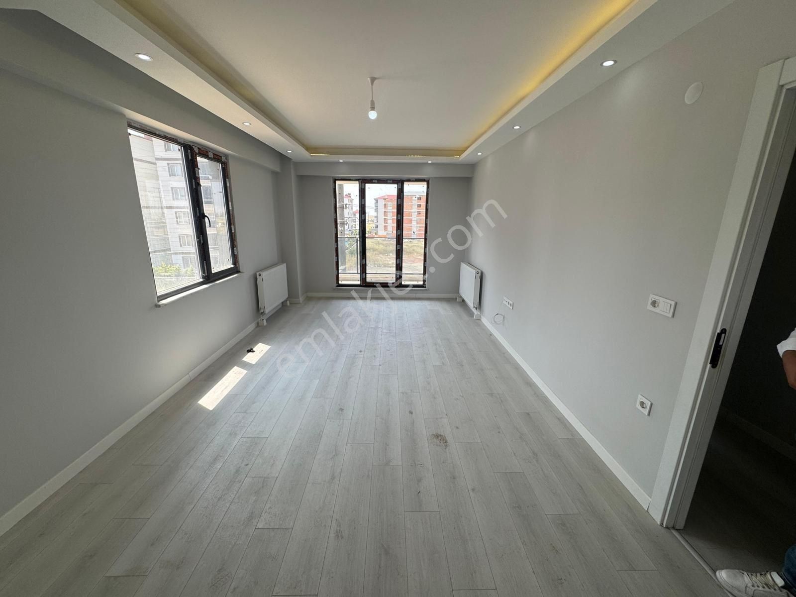 Hatip Te Sıfır Ebeveyn Banyolu Lüks 2+1 Daire