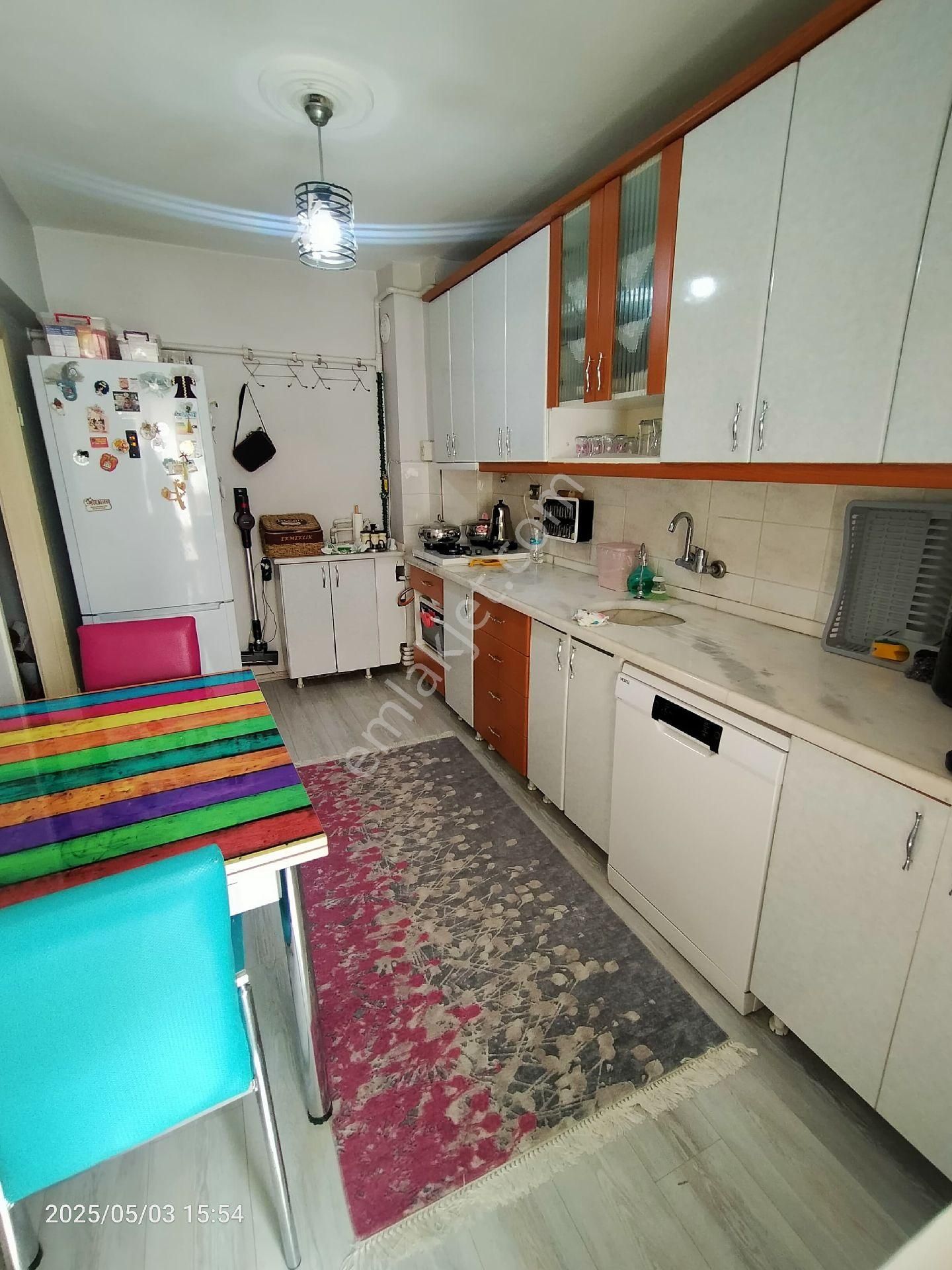 Mareşal Çakmak Mahallesi Köroglusitesinde Salon Bağımsız Fırsat Daire