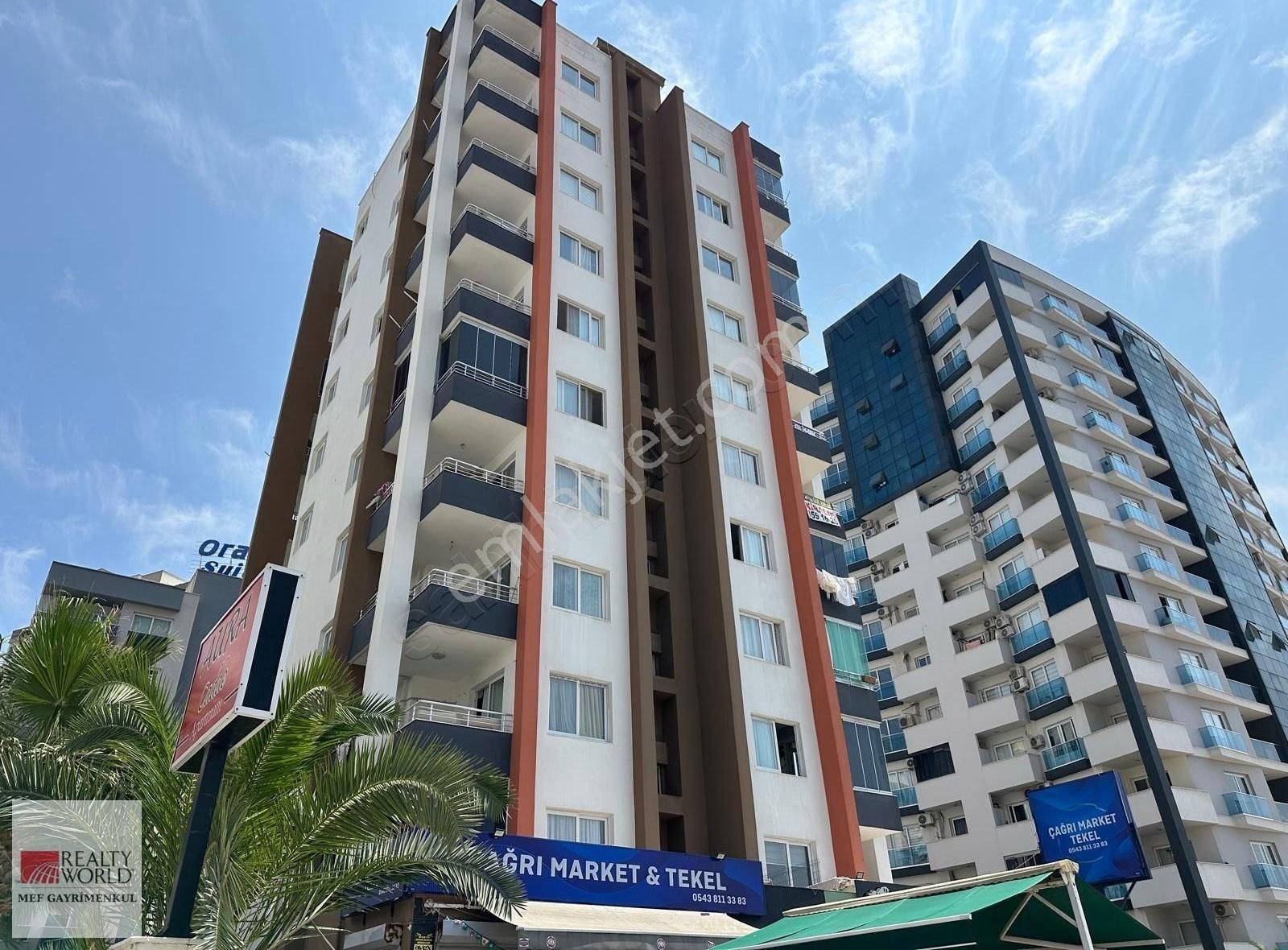 Rw Mef'den Üniversite Caddesinde Eşyalı Kiralık 1+1 Daire