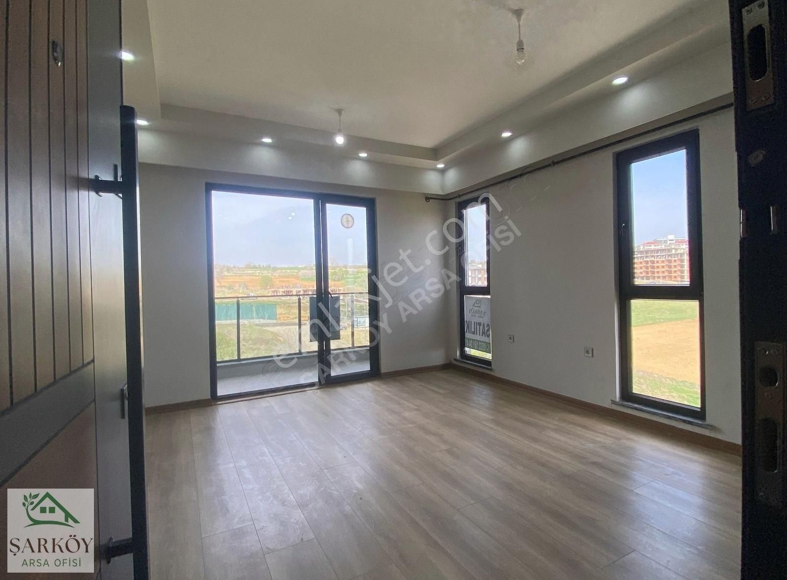 Soğancılar Caadesinde File Markete Yakın 1+1 Daire İskanlı - Görsel 2