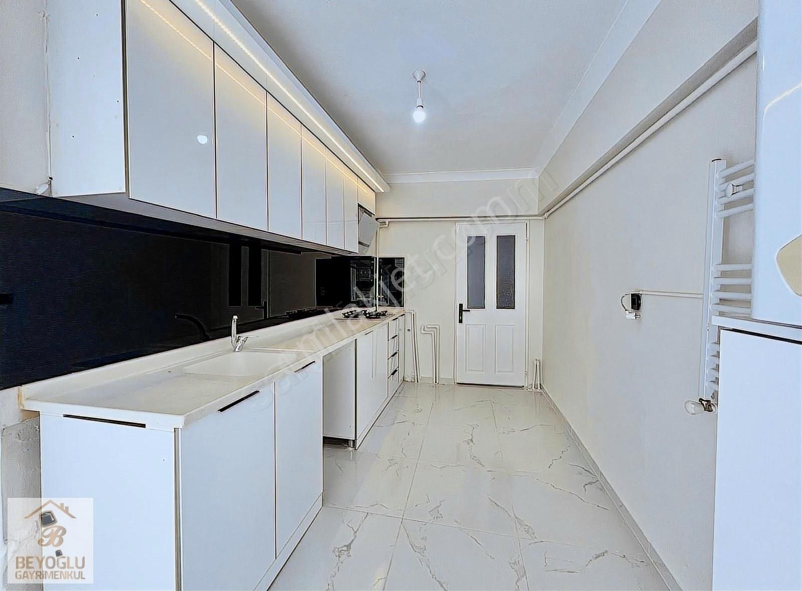 Beyoğlu'ndan Protokol Yolu Yanı Full Yapılı Giriş Kat 3+1