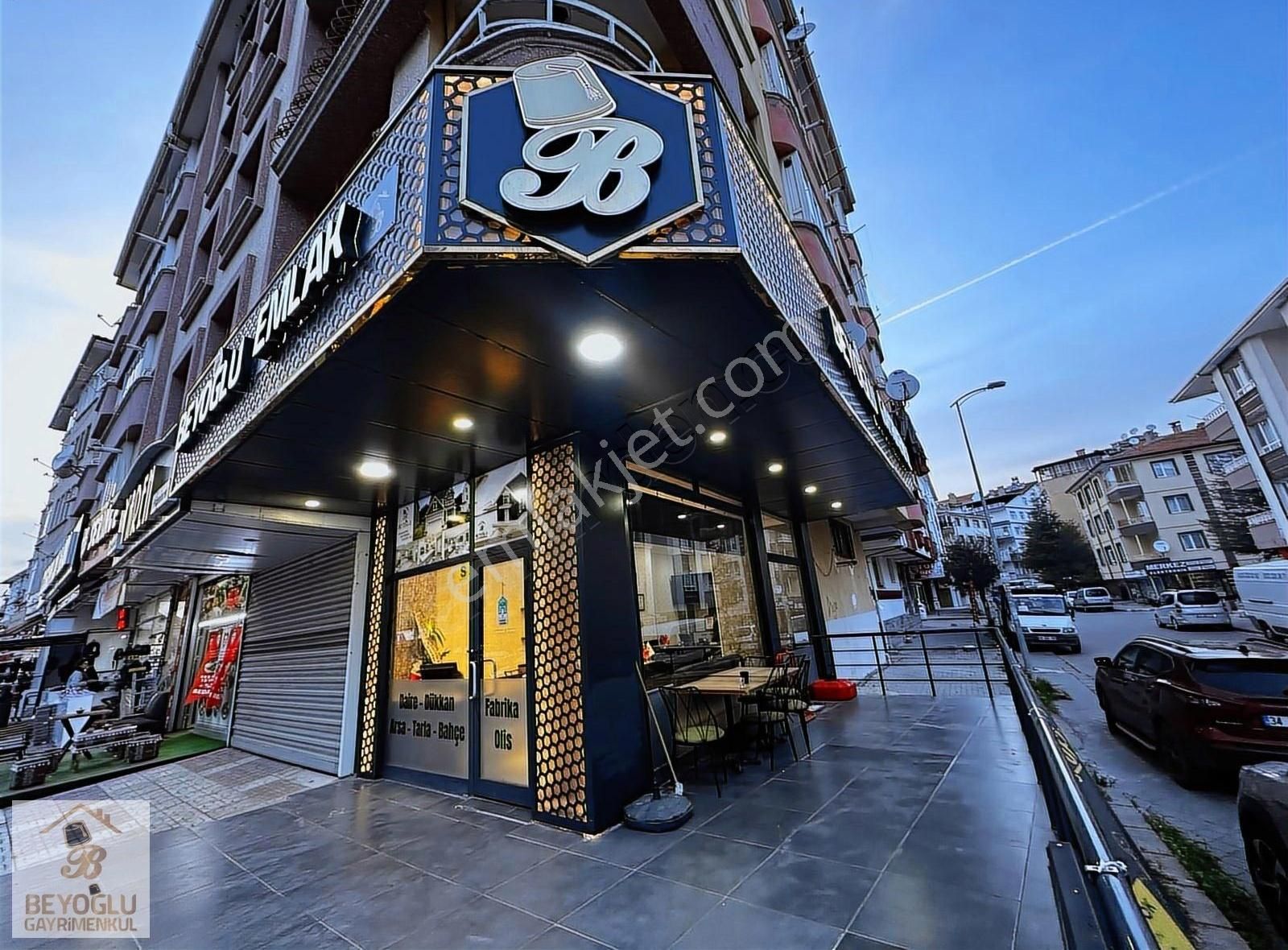 Beyoğlu'ndan Protokol Yolu Yanı Full Yapılı Giriş Kat 3+1