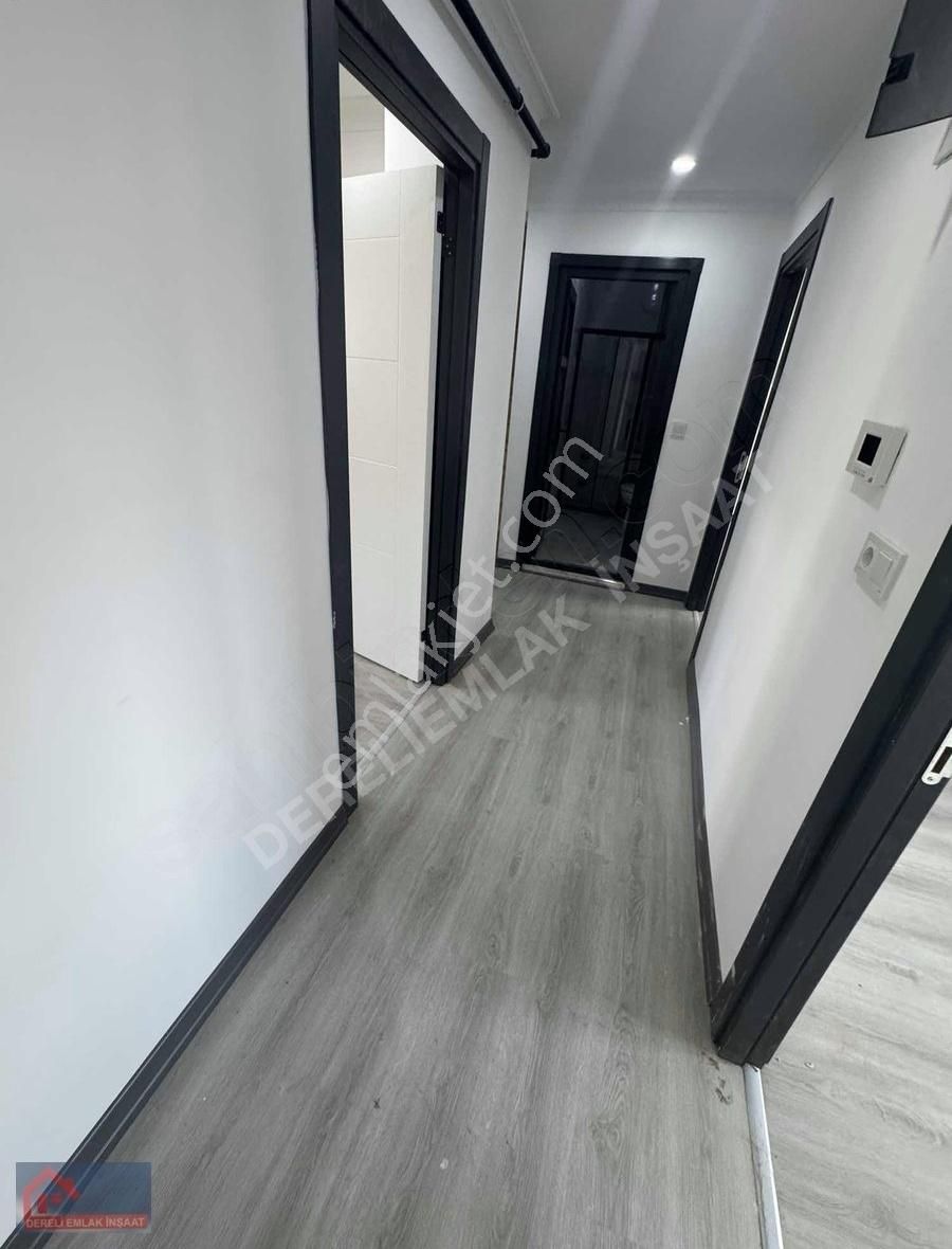 Halkalı Zeynebiye Mahallesi 4 + 2 220 Metre² Çift Girişli