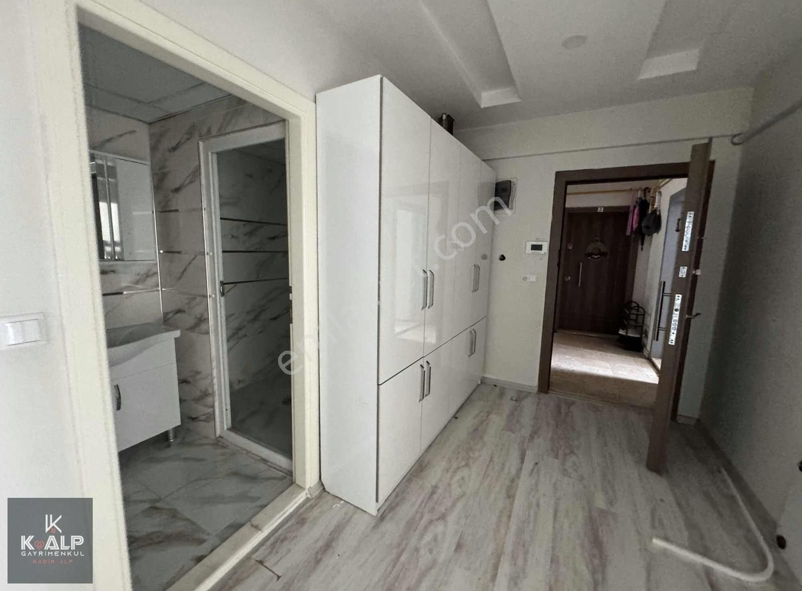 Kalp Kiralıyor!..vefa Sitesinde Uygun Fiyatlı 3+1 Daire