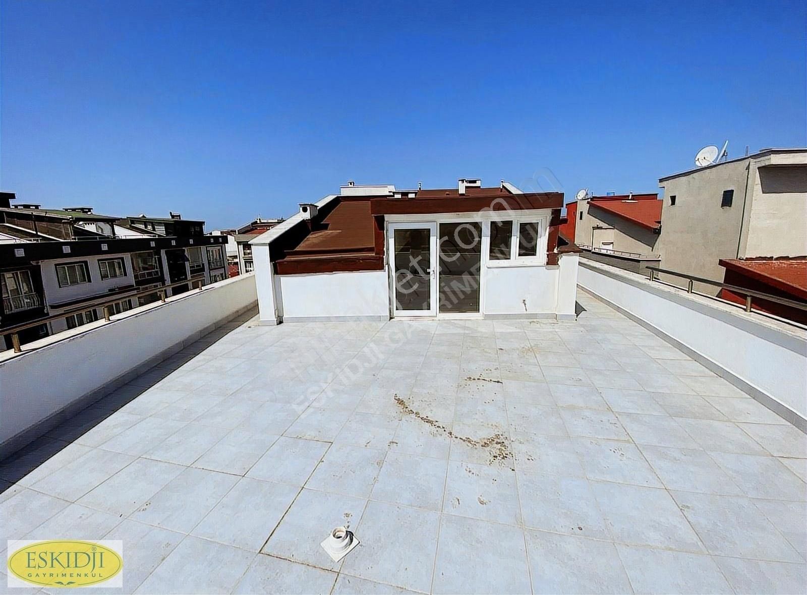 Panoramik Boğaz Ve Doğa Manzaralı 190m2- Teraslı Dublex Daire - Görsel 26