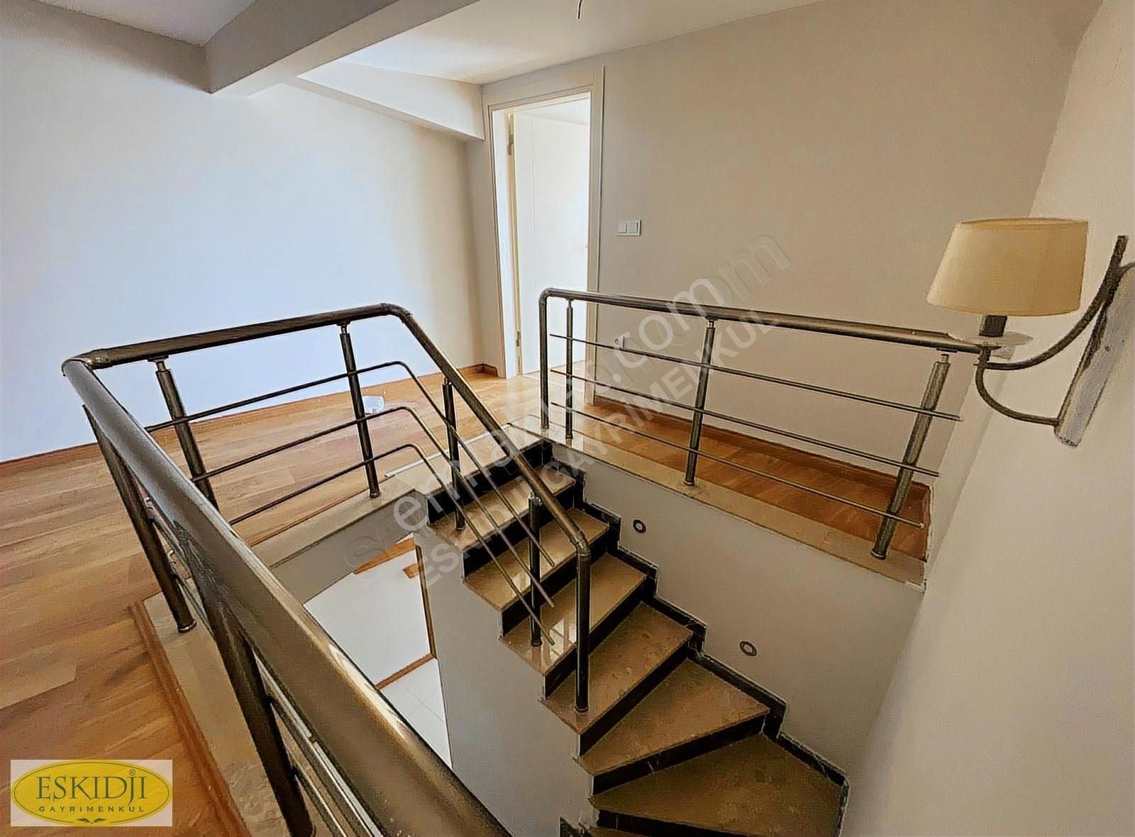 Panoramik Boğaz Ve Doğa Manzaralı 190m2- Teraslı Dublex Daire - Görsel 18