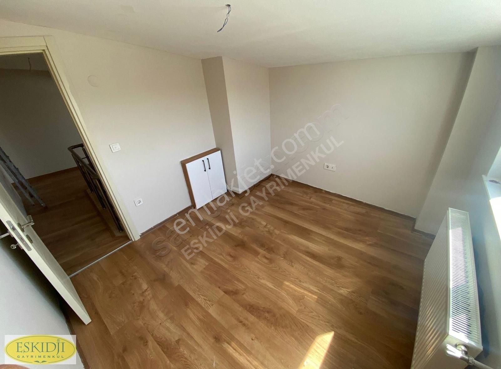 Panoramik Boğaz Ve Doğa Manzaralı 190m2- Teraslı Dublex Daire - Görsel 17