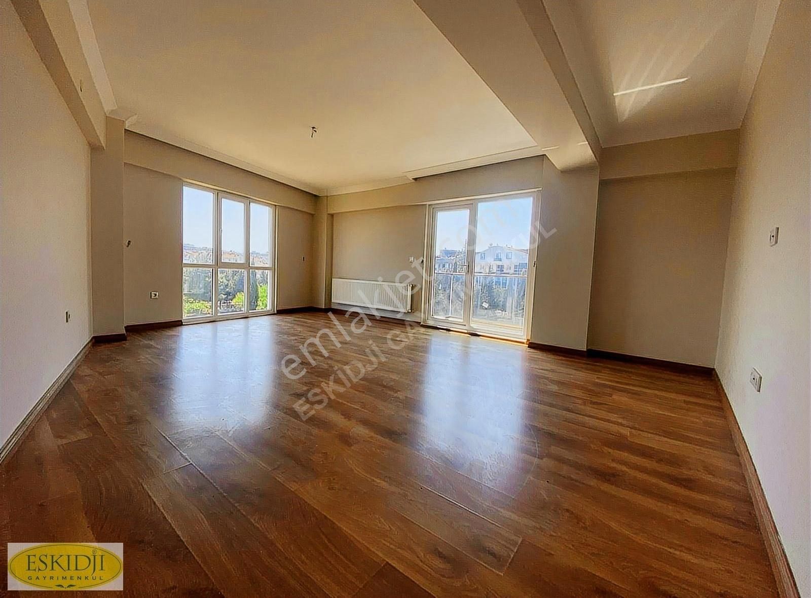 Panoramik Boğaz Ve Doğa Manzaralı 190m2- Teraslı Dublex Daire - Görsel 9