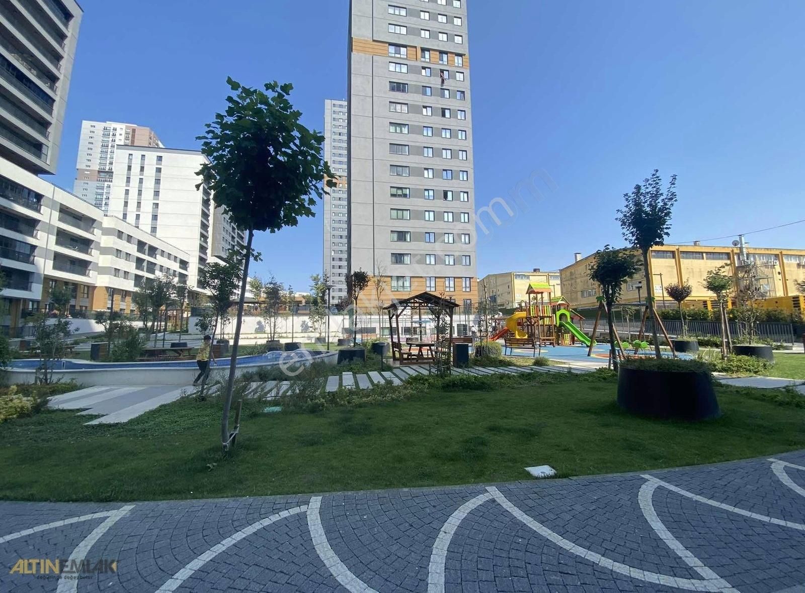 Bahçeşehir Emlak Konut Semt Bahçekent'de 174 M2 3+1 Satılık