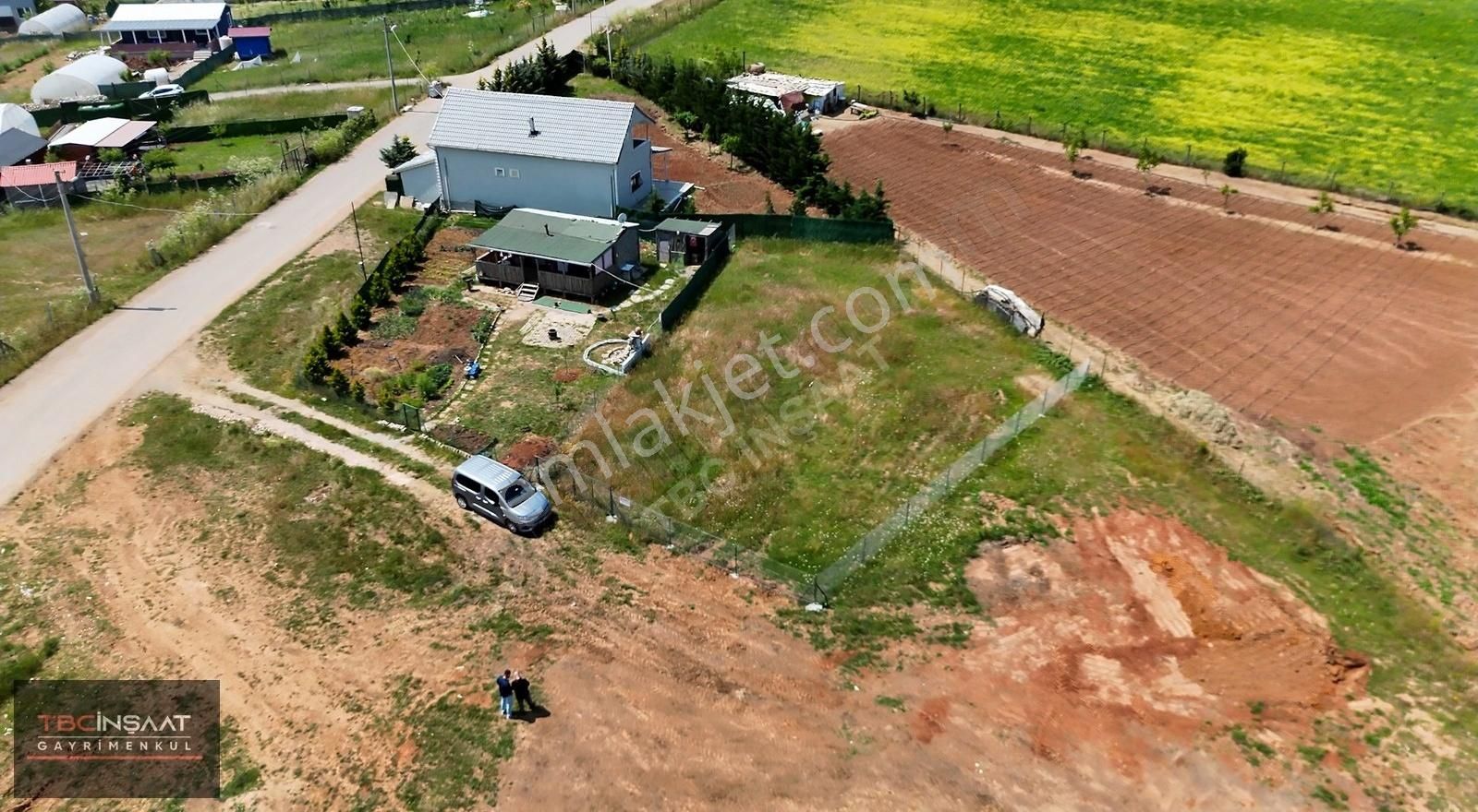 Kocaeli Gebze Kadıllı Köyü'nde Satılık 562 M² Hisseli Arsa