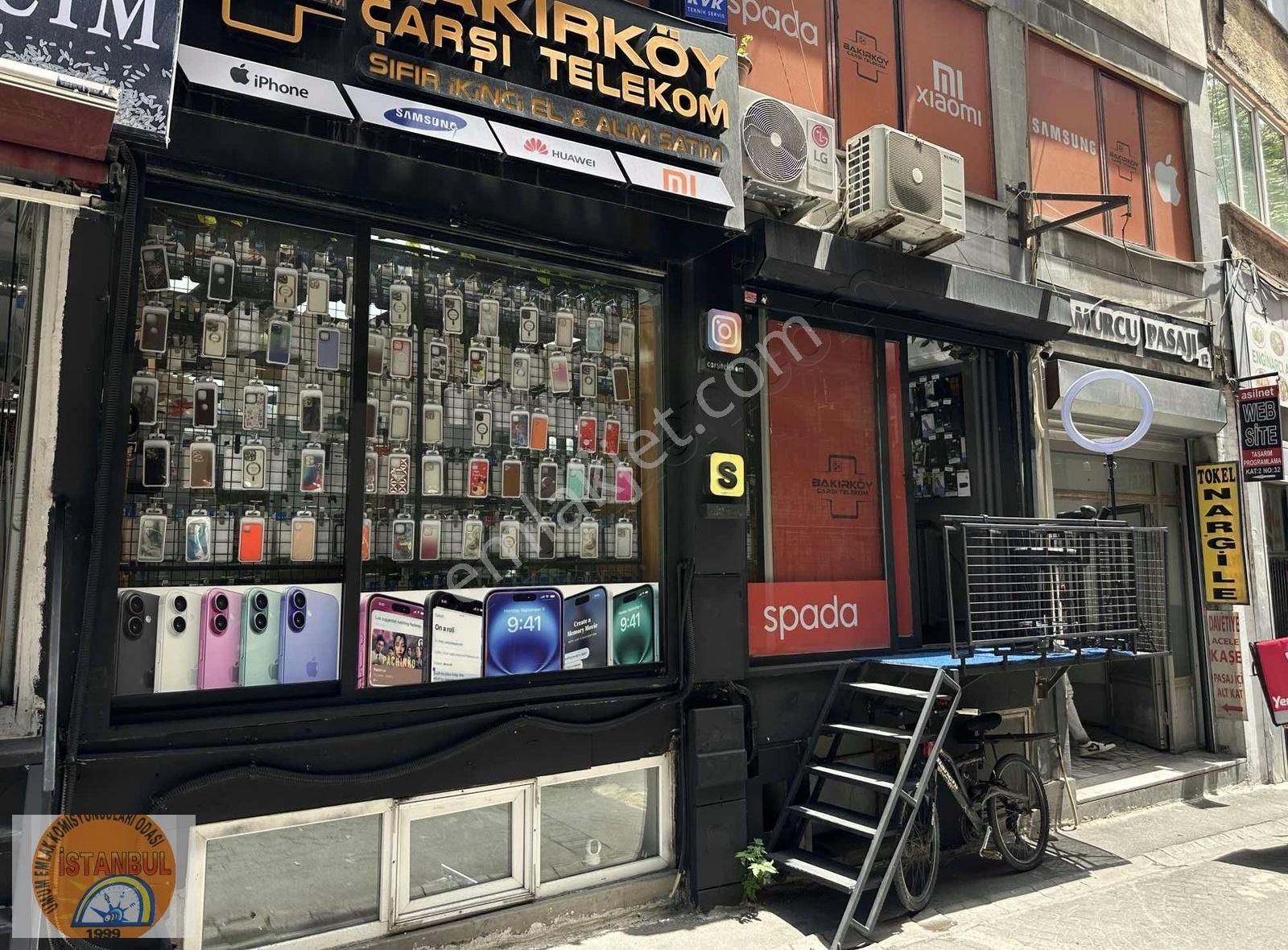 Bakırköy Merkezde Çift Girişli İki Katlı Satılık Dükkan