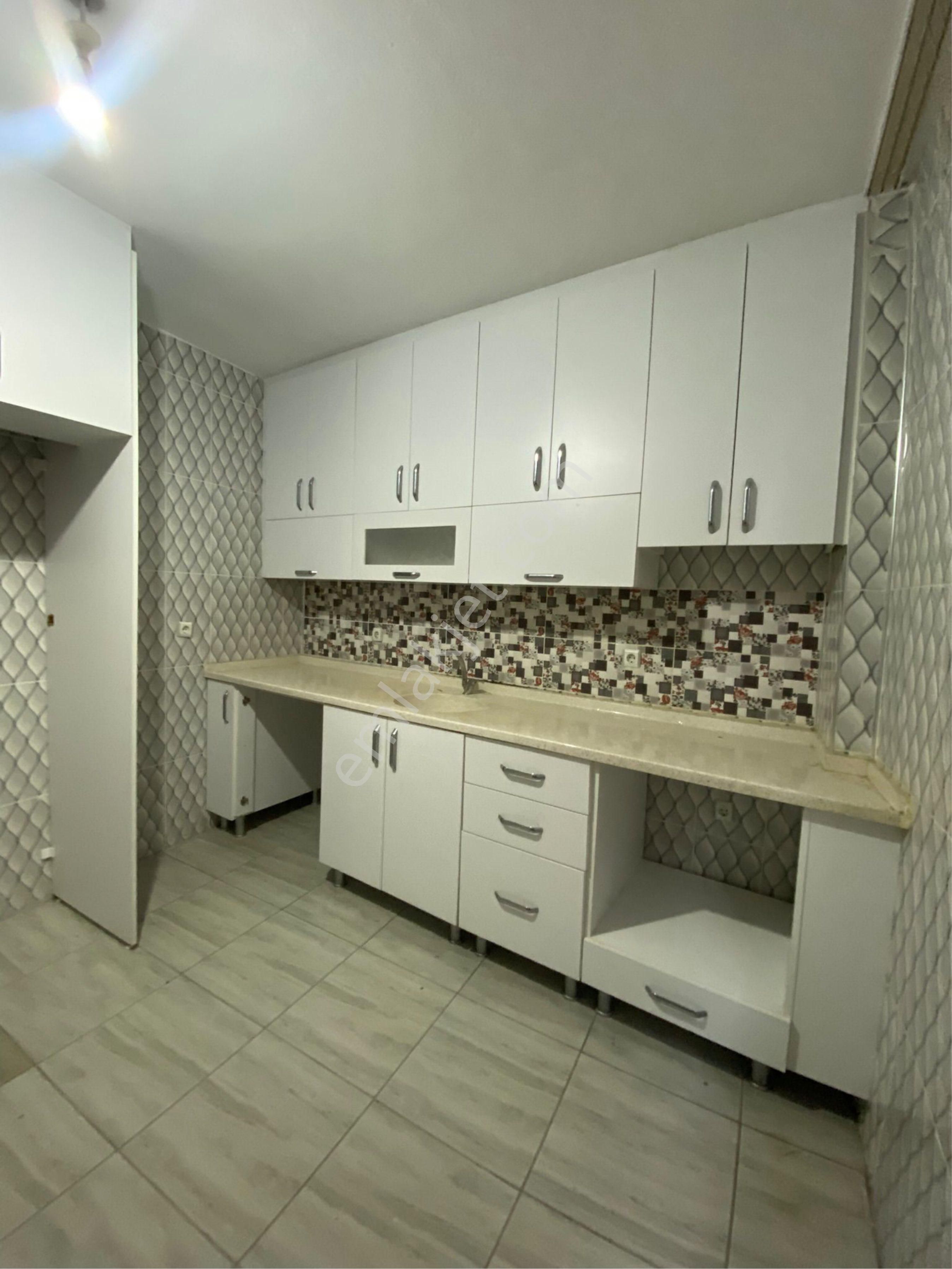 Yeşiloba’da Merkezi Konumda Güney Cepheli Geniş 2+1 Müstakil Daire