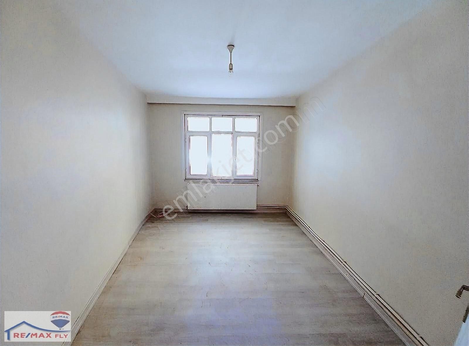 Gültepe'de İçi Yenilenmiş, Taşınmaya Hazır 1+1 Kiralık Daire!