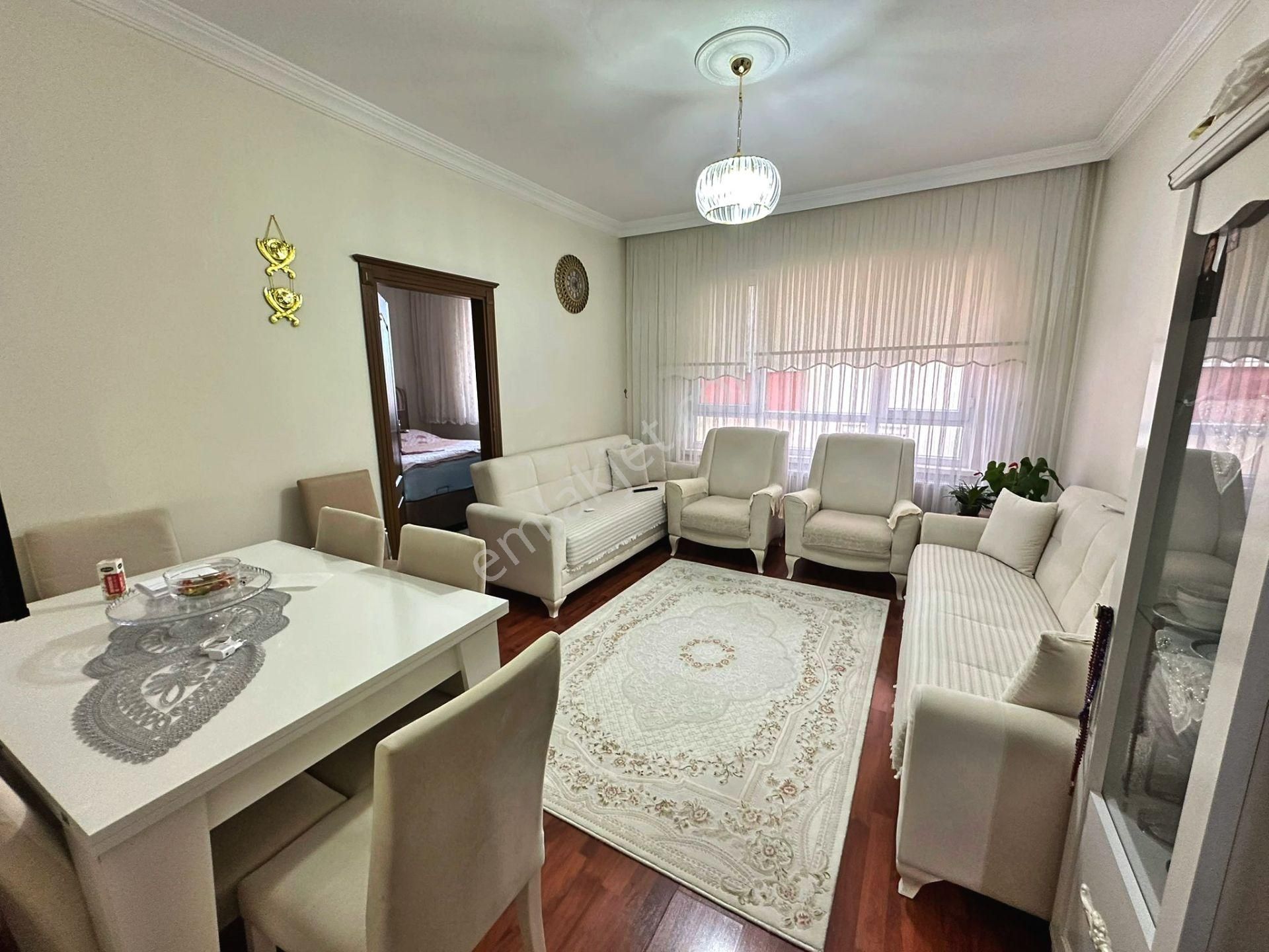 Szg'den Basın Cadde Gülhane Okulu Karşısı 2+1 Giriş Kat Konumlu Balkonlu