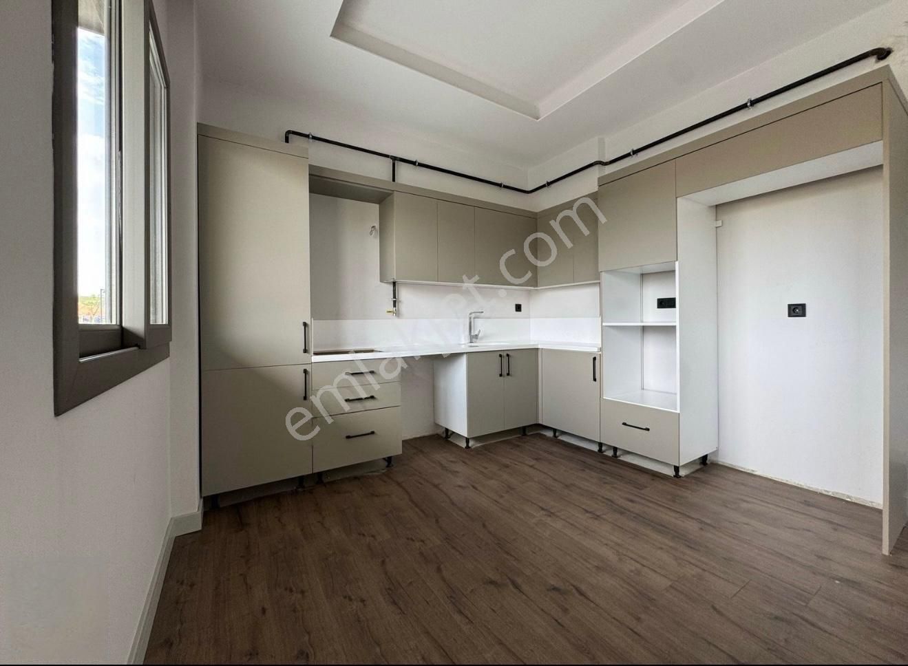 Kabasakal’da 7/24 Güvenlikli Sitede, Sıfır Binada, Lüks 3+1 Bahçe Katı Satılık Fırsatı!