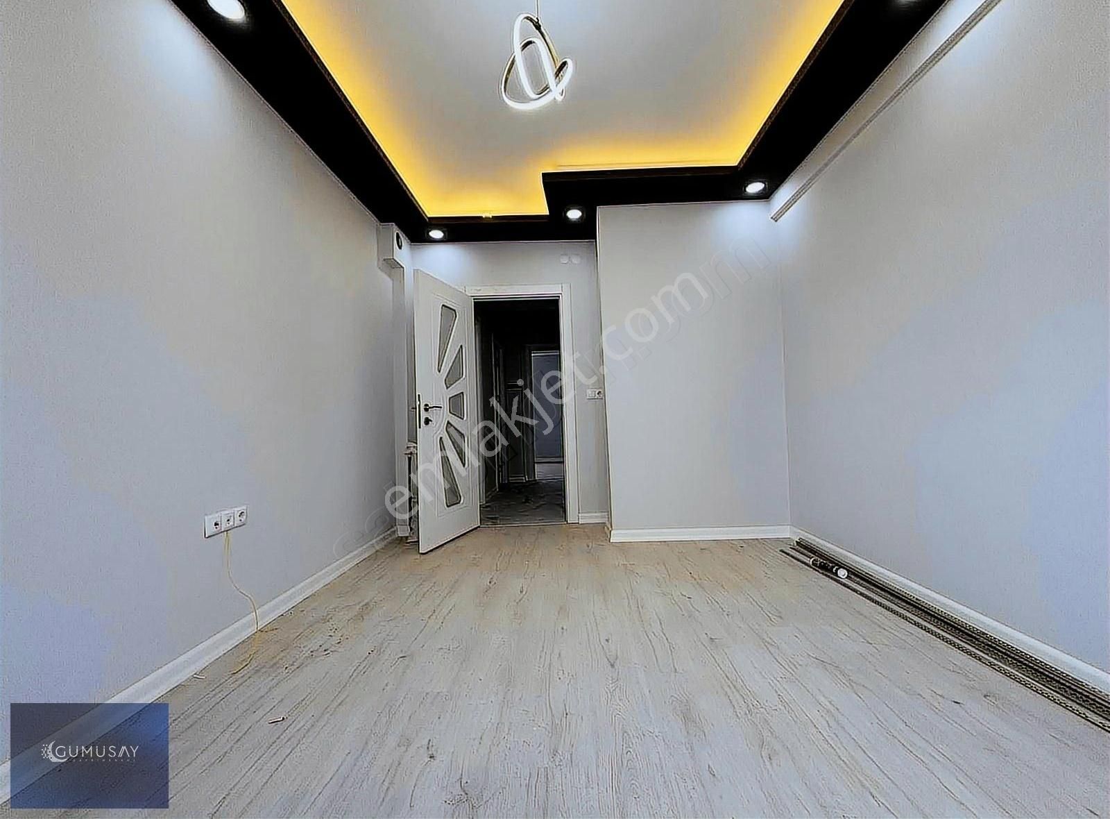 Gümüşay'dan Gündüz Ökcün Yakını Satılık 2+0 Daireler