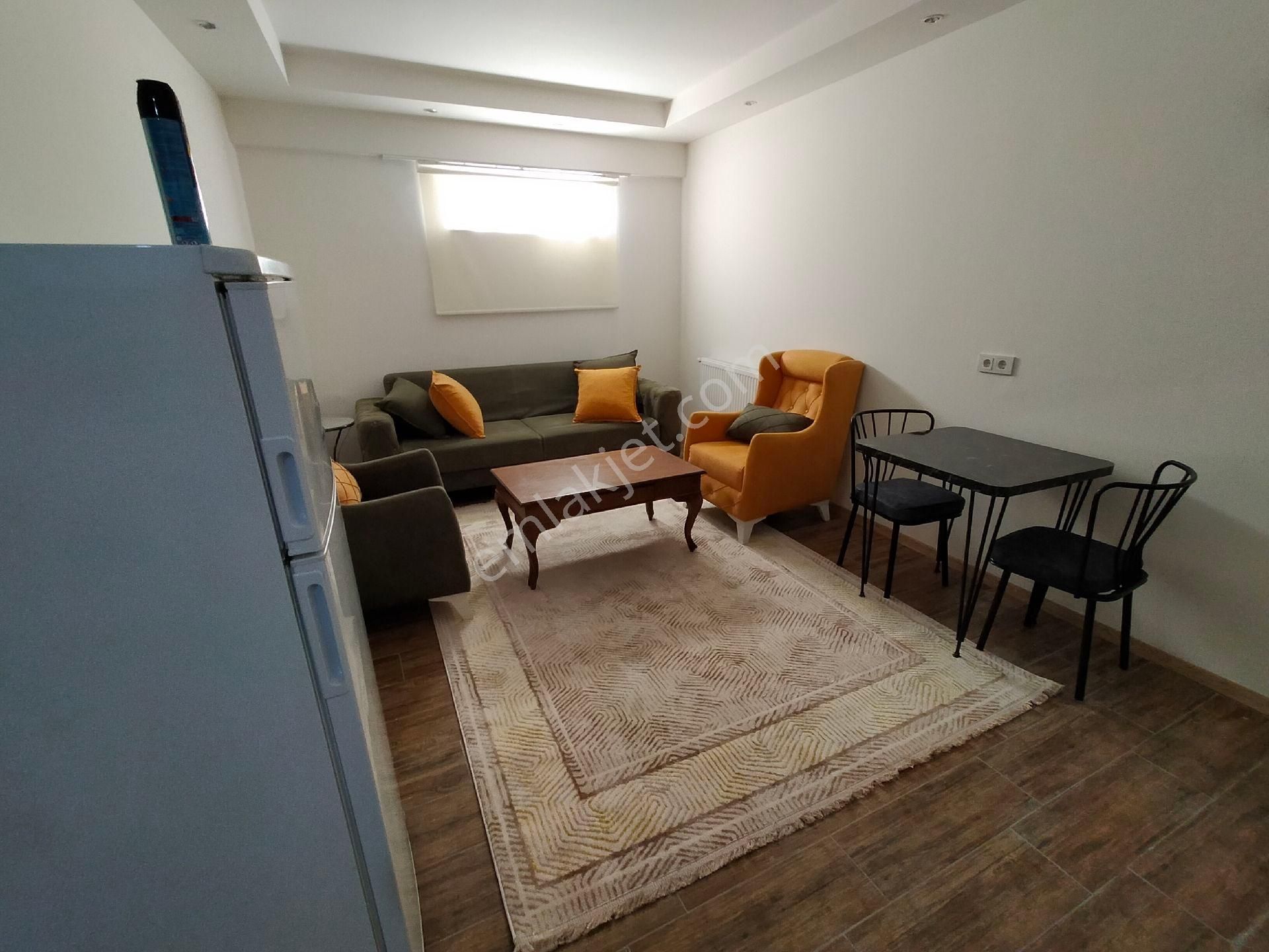 İncilipınar Parkı'na Yakın 50 Metre 1+1 Aile Apartı