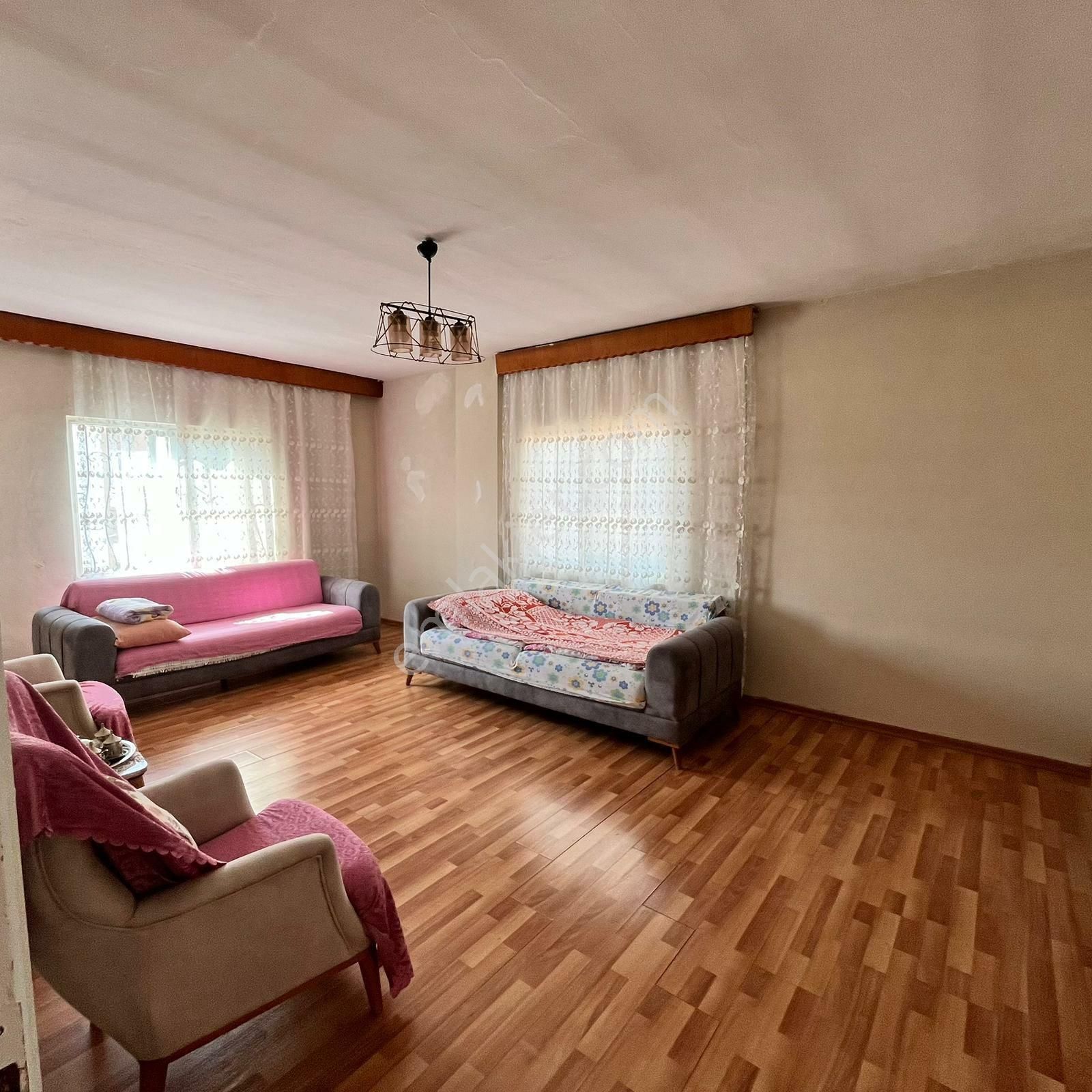Tarsus Anıt Mah 3+1daire 135mt Kare 4kat Satılıktır