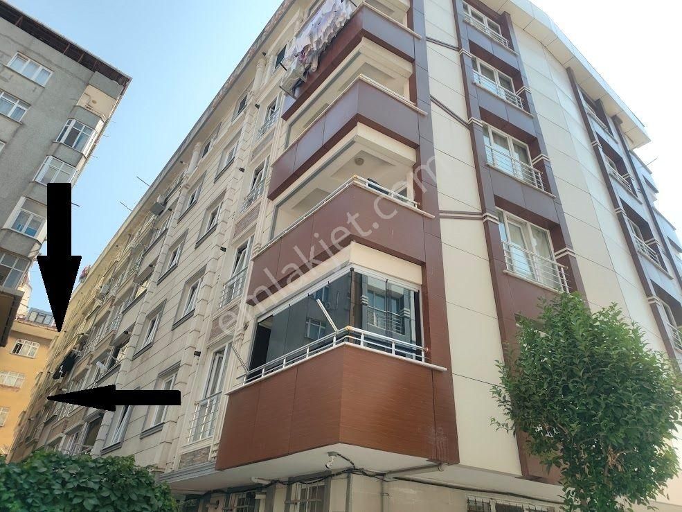 Yıldız Dan Hürriyette Metrobüse Yakın Deprem Sonrası Uygun Fiyatlı 3+1 Ara Kat Daire