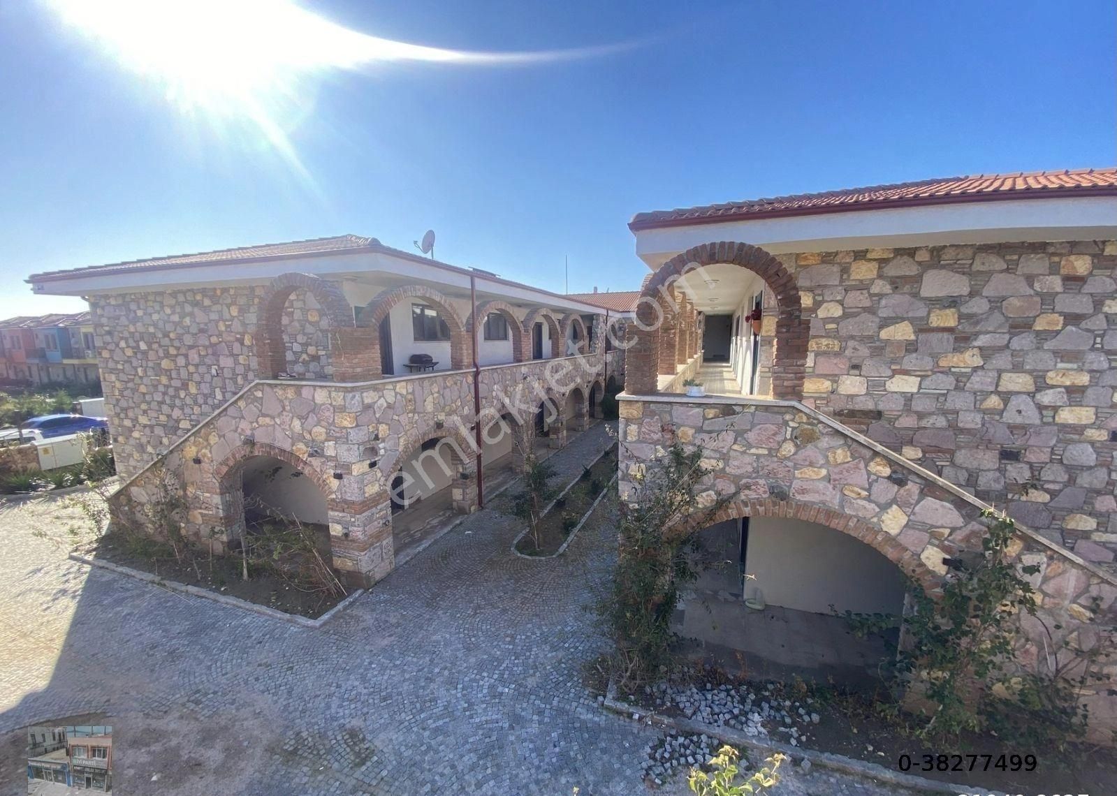 Balıkesir Ayvalık Küçükköy De Satılık Daireler.