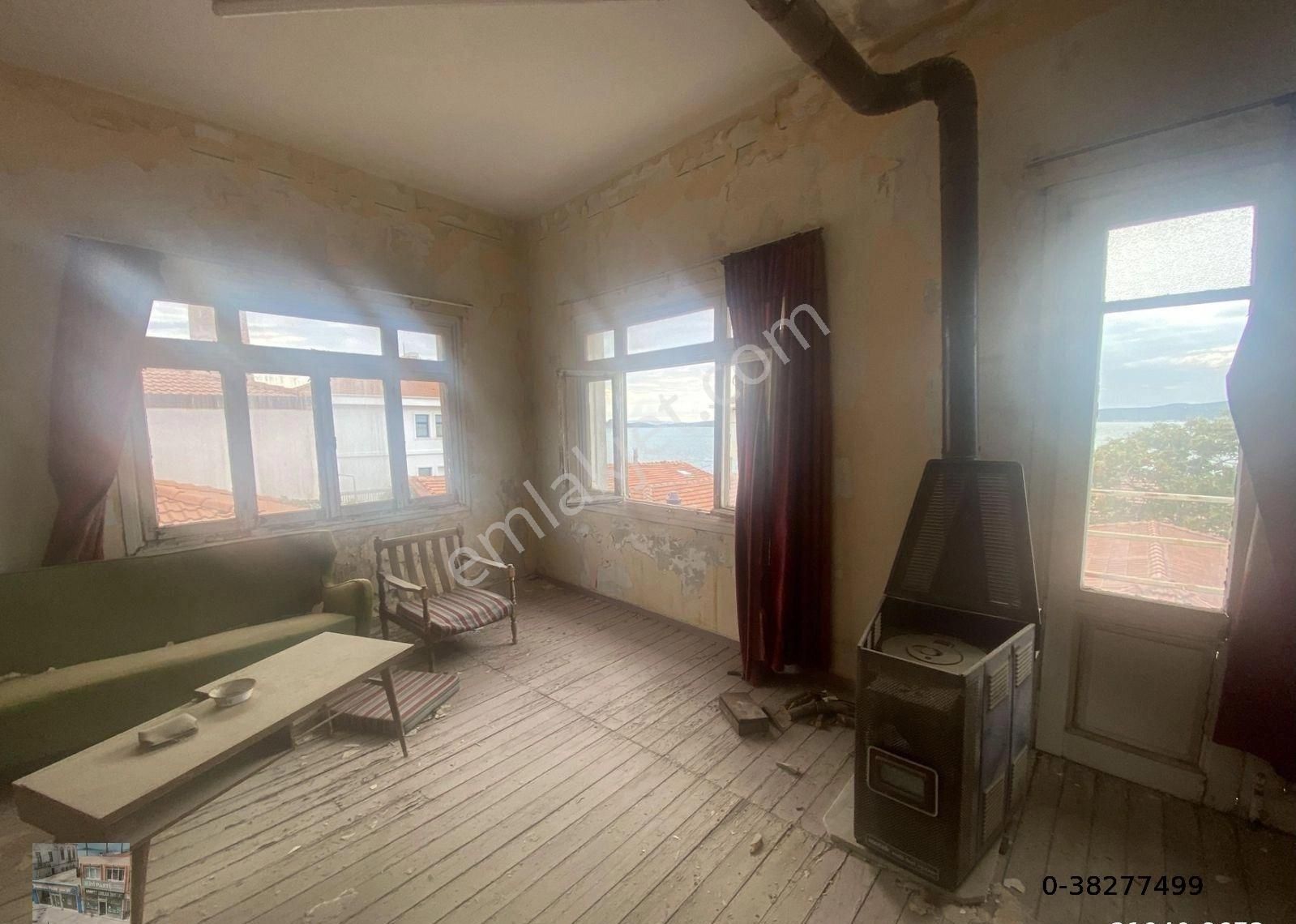 Balıkesir Ayvalık Merkez De Satılık 2. Kat Daire. - Görsel 3