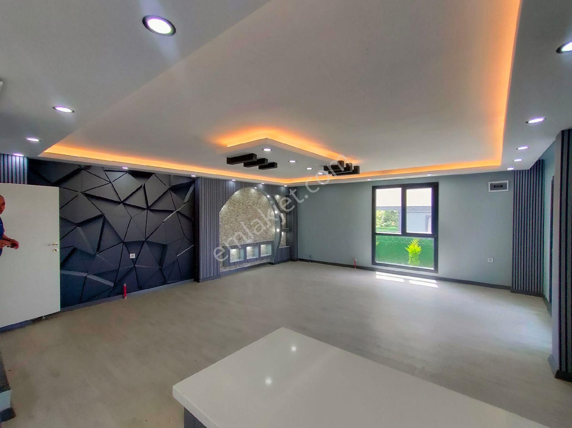 Yeniçiftlik Mh'de Büyük Havuzlu Lüks Villa - Görsel 10