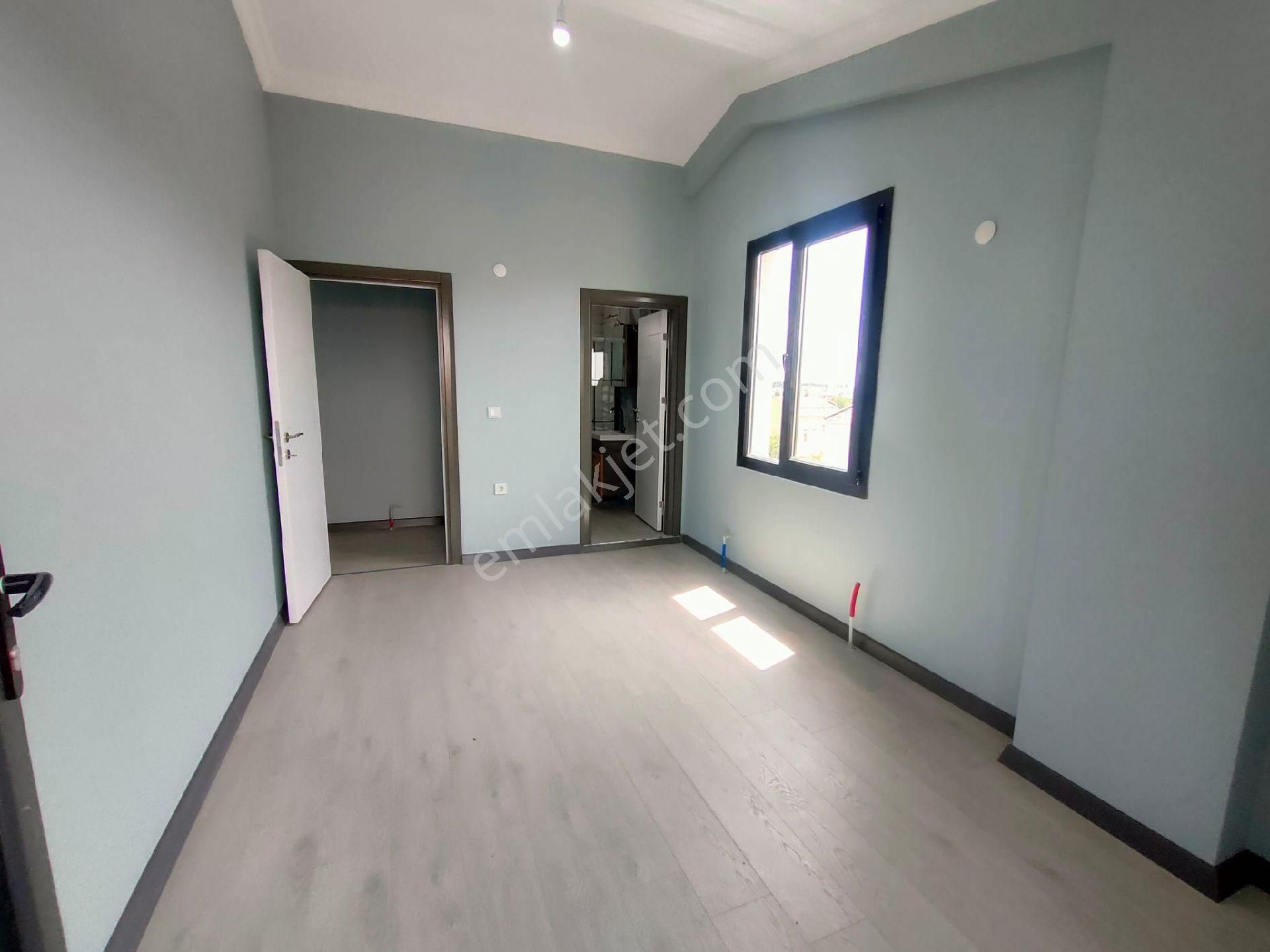 Yeniçiftlik Mh'de Büyük Havuzlu Lüks Villa - Görsel 32