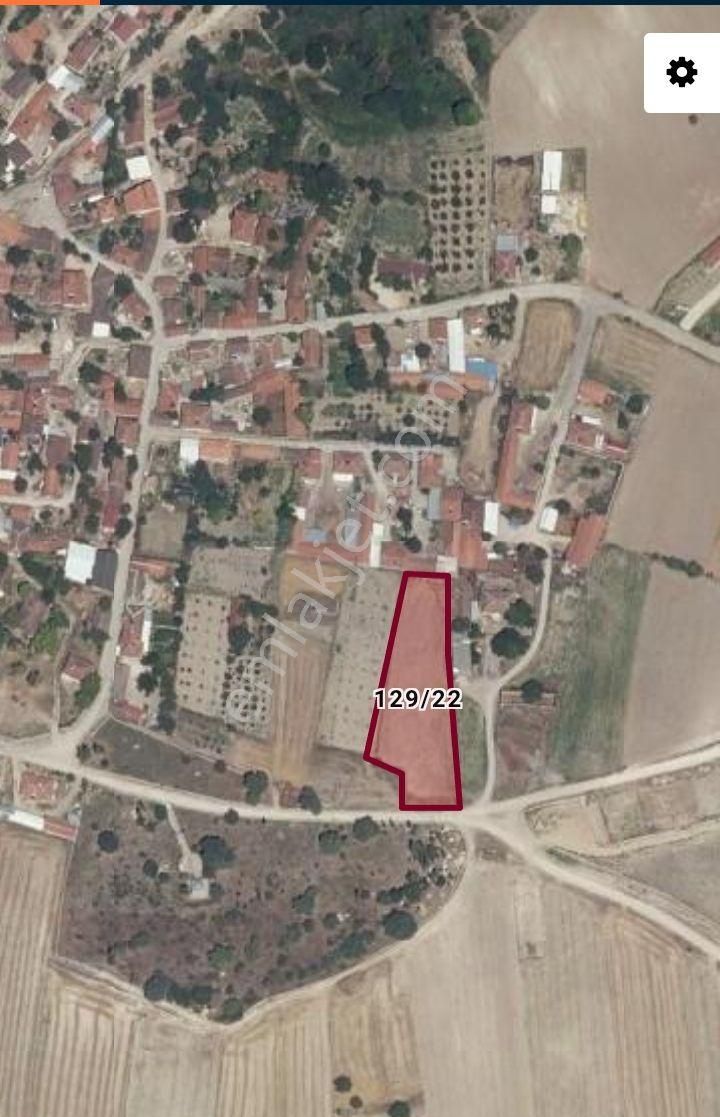 Aygül'den Bbursa İnegöl Çavuşköyü'nde 3.074 M2 Satılık Tarla