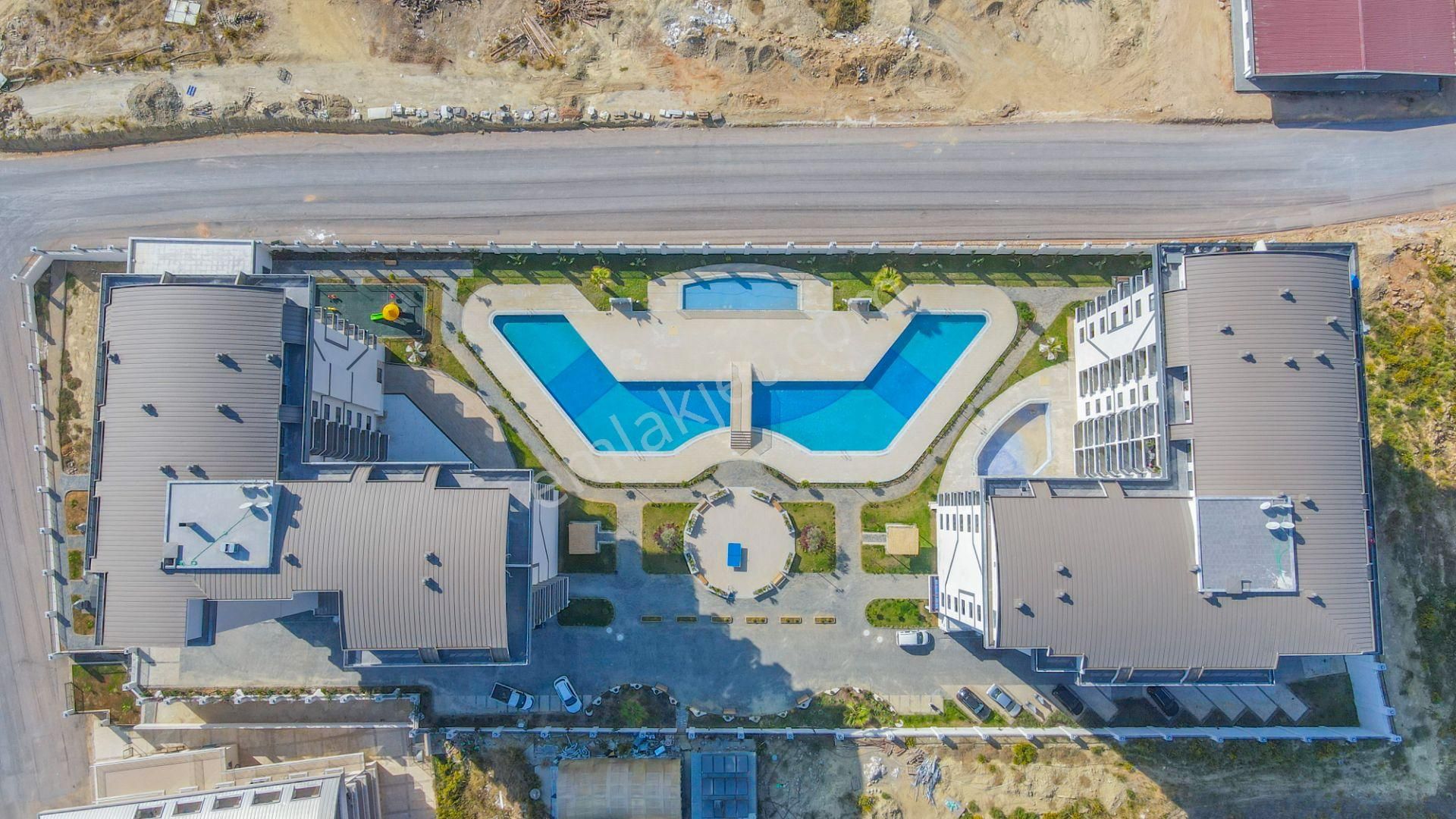 Fiyat Düştü! Alanya Payallar'da Satılık Full Aktiviteli Deniz Manzaralı 2+1 Daire - Görsel 2