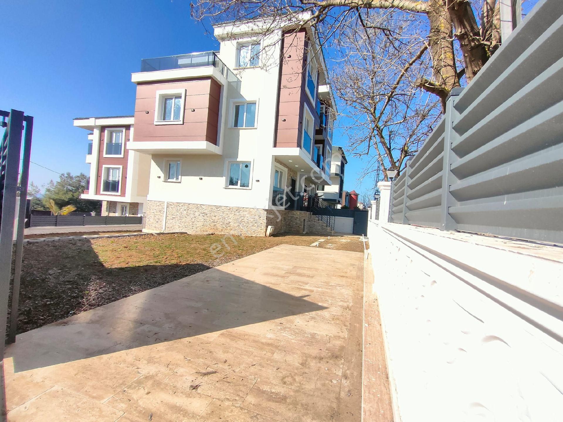 M.ereğlisi Dereağzı Mah. Satılık Lüks Villa Deniz Manzaralı - Görsel 2