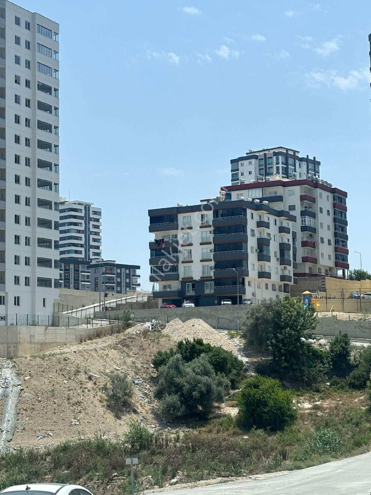 Atatürk Mahalles. Seyir Tepenin Hemen Arkası 3+1 130 Metre Kare İnanılmaz Fiyata Acil Satılık Daire.