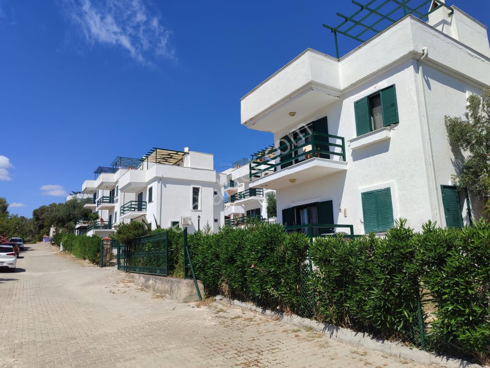 Çeşme Germiyanda Uygun Fiyata Site İçi Satılık Villa