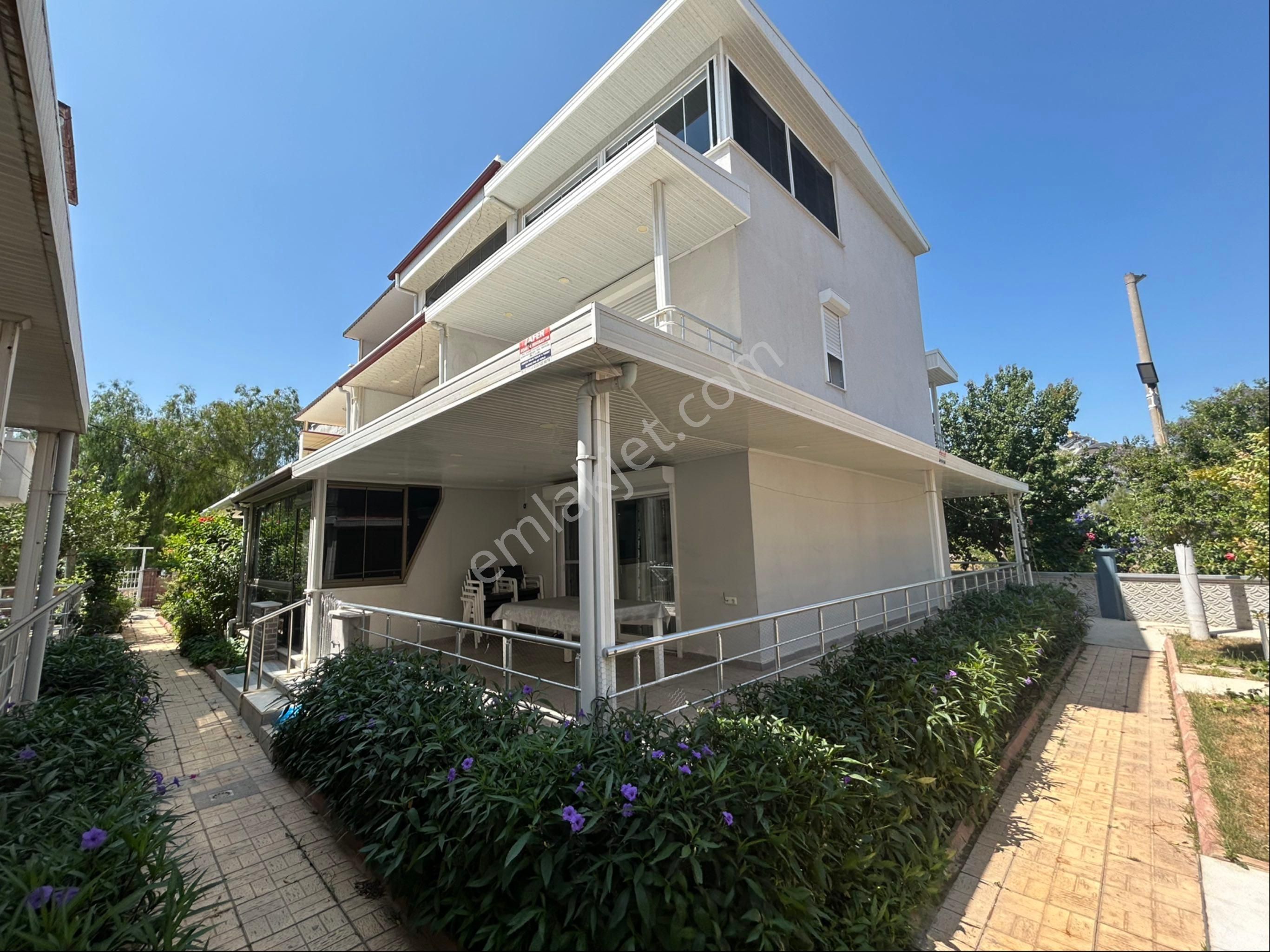 Didim Çamlıkta Denize 150 Mt Villa
