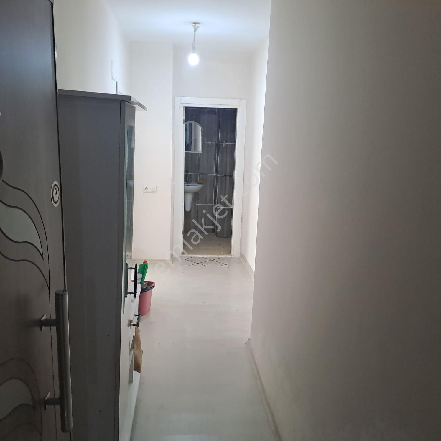 Mersin Cumhuriyet De Kiralık Eşyalı Daire