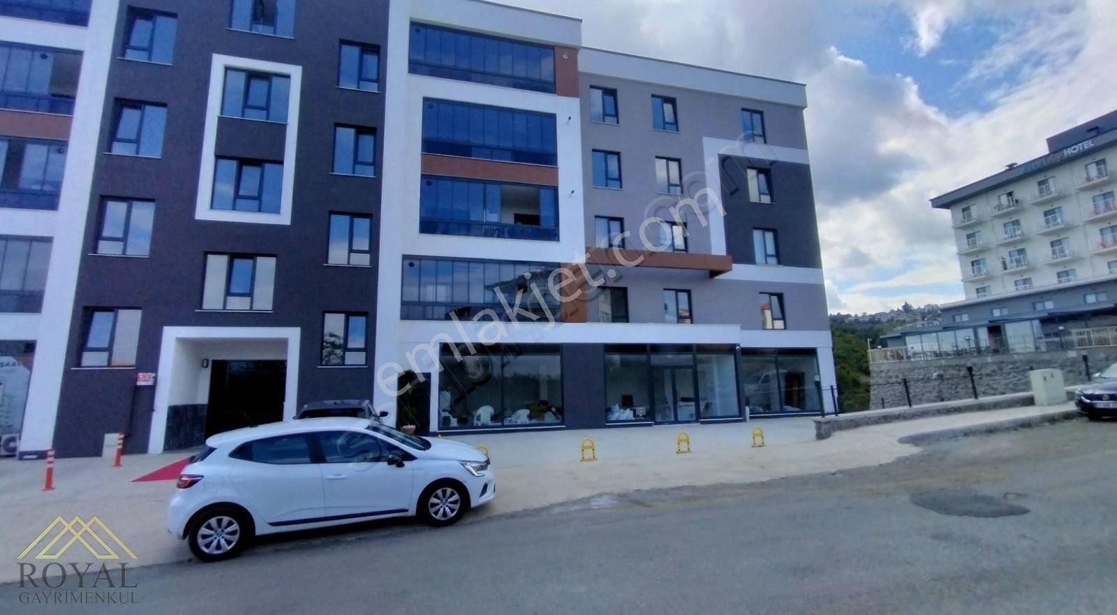 Yatırım Ve Yaşam Fırsatı 2+1 Lüx Deniz Manzaralı Daire