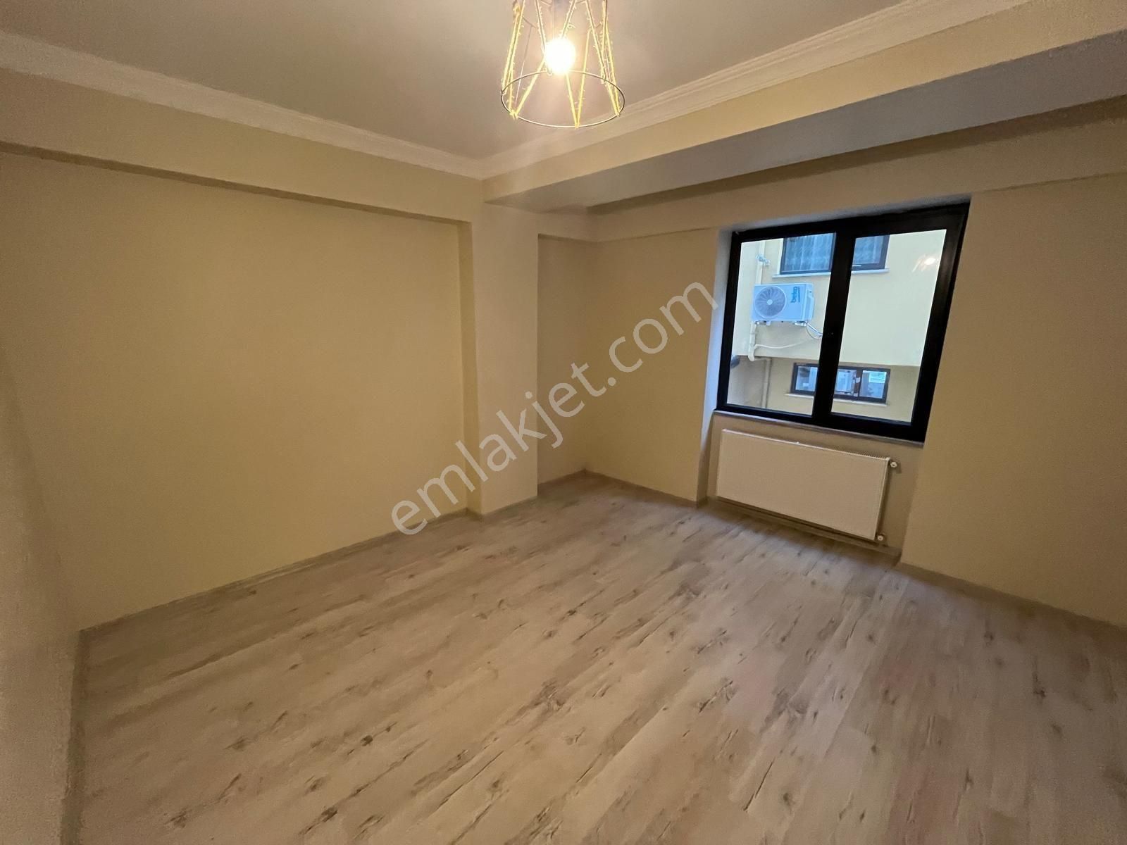 Pusula İnş.tan Ugurmumcu Mah Merkezi Konumda 2+1110m2 Yuksek Giriş Kat Daire