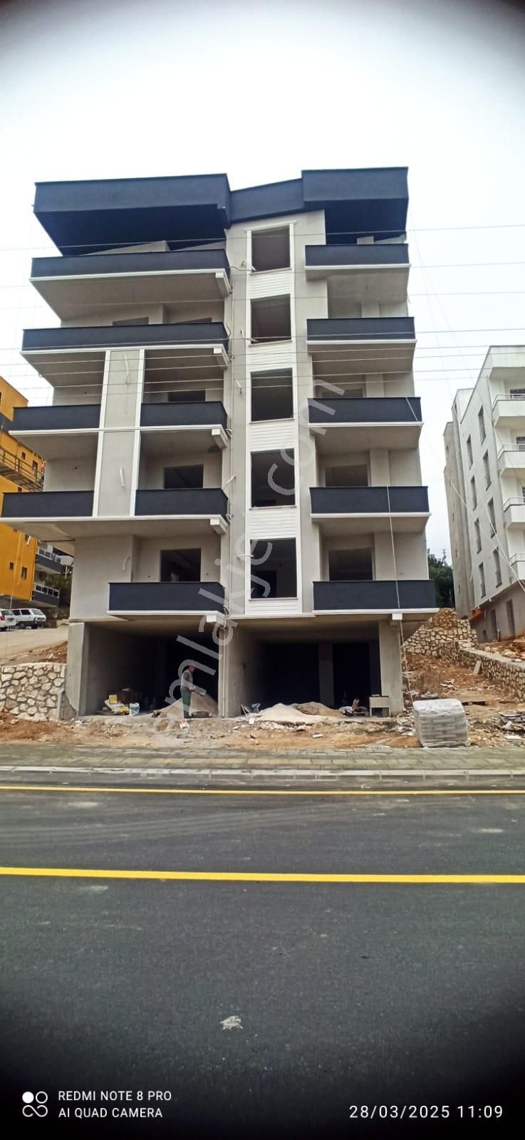Mersin Taşucu Merkezde Satılık Dükkan