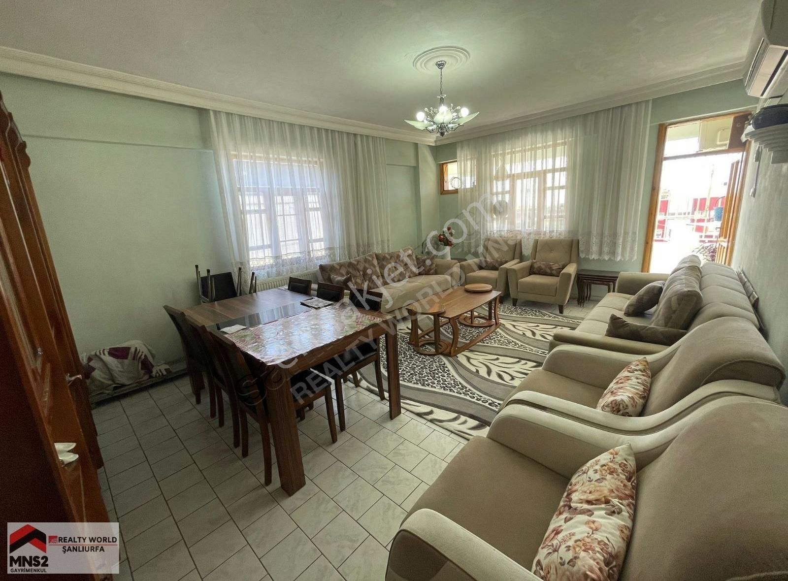 Realty World Mns2 Gayrimenkul'den Satılık 3+1 Daire