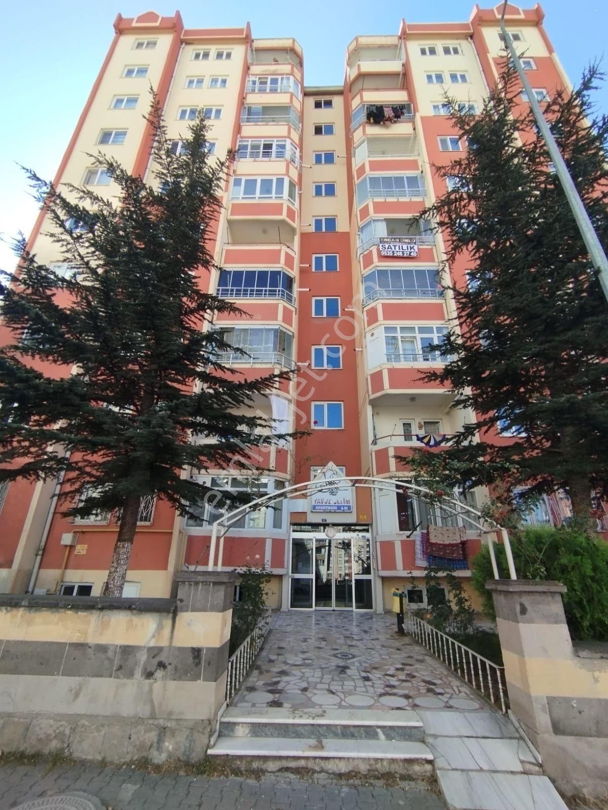 Cadde Üzeri Konumu Güzel İçi Yapılı İldem A Dairesi