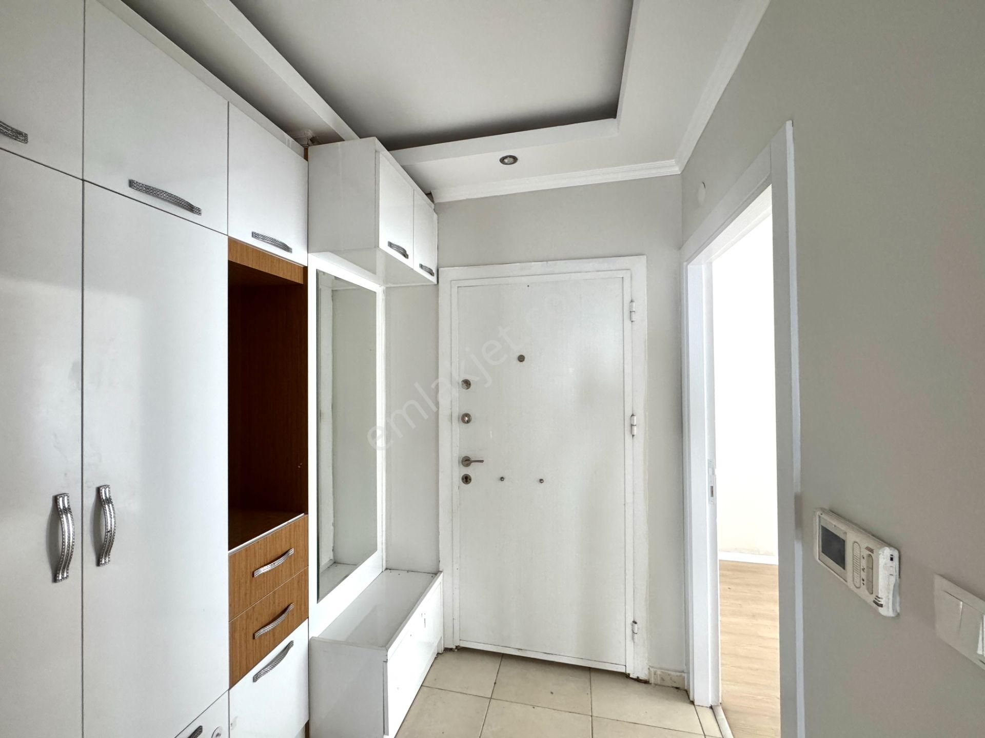 Gebizli Mahallesi Asansörlü Ayrı Mutfaklı Geniş Dubleks - Görsel 4