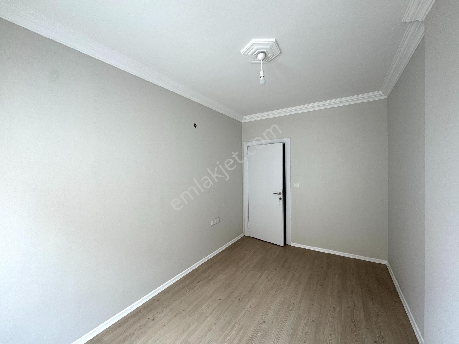 Gebizli Mahallesi Asansörlü Ayrı Mutfaklı Geniş Dubleks - Görsel 12