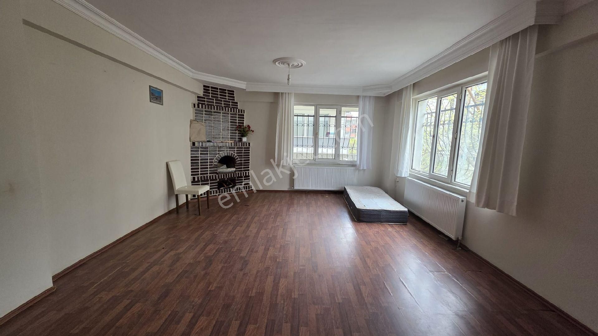 Çorlu Muhitin Mahallesi 3+1 Site İçi 1.kat Kiralık Dire