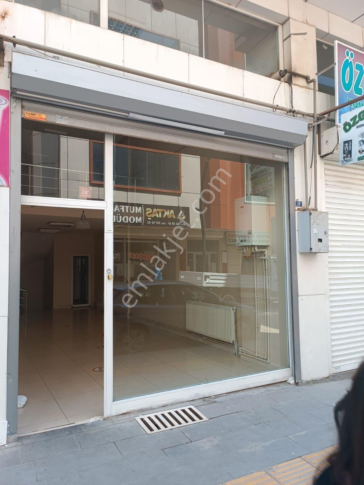 Şerefiye Mah İstanbul Hastanesi Civarı Acill Satlık Dükkan
