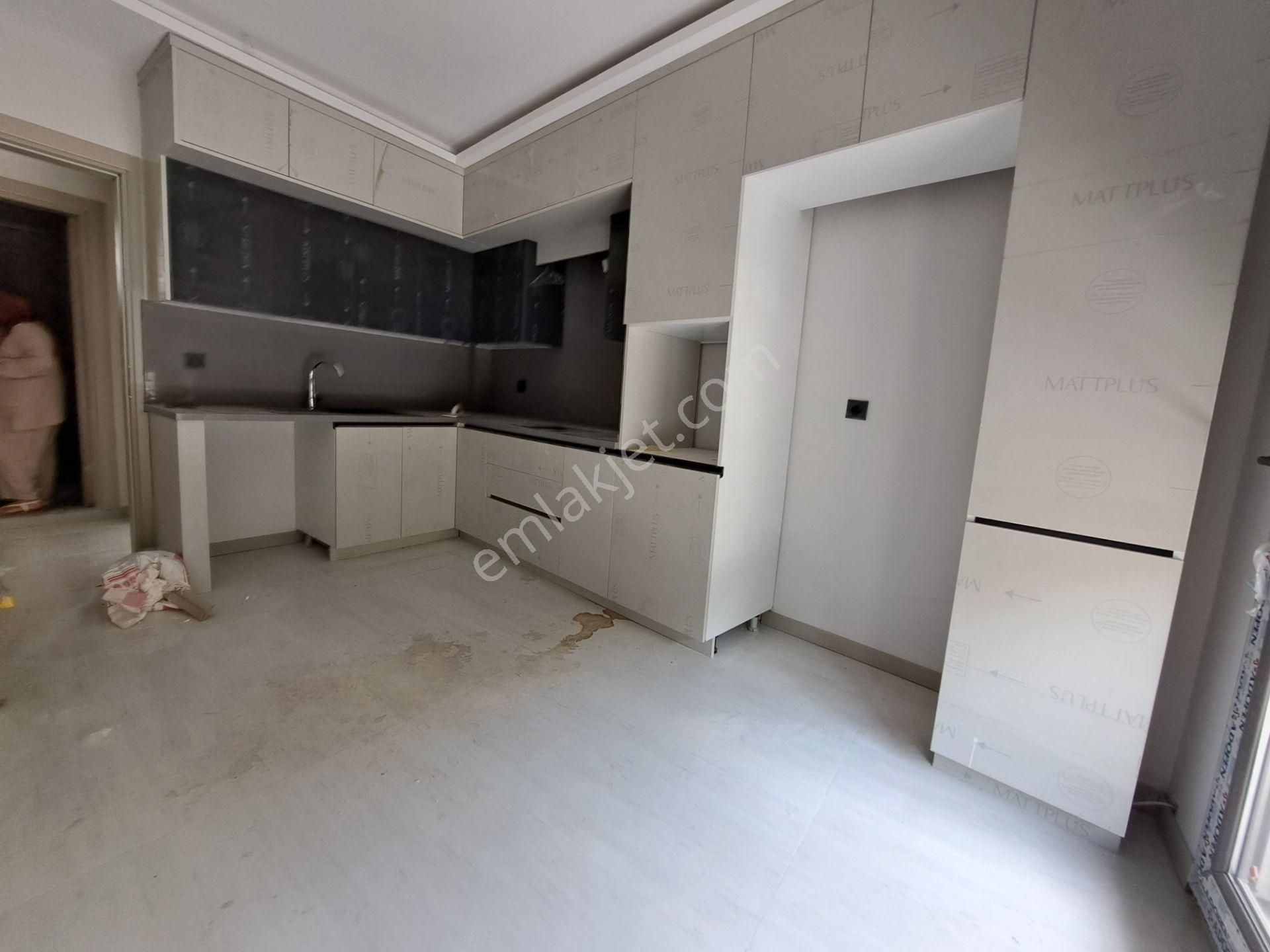 🏡saruhan Mahallesi 🏡 ✅2+1 110 M2 3 Katlının Zemin Katı ❇️kapalı Mutfak
